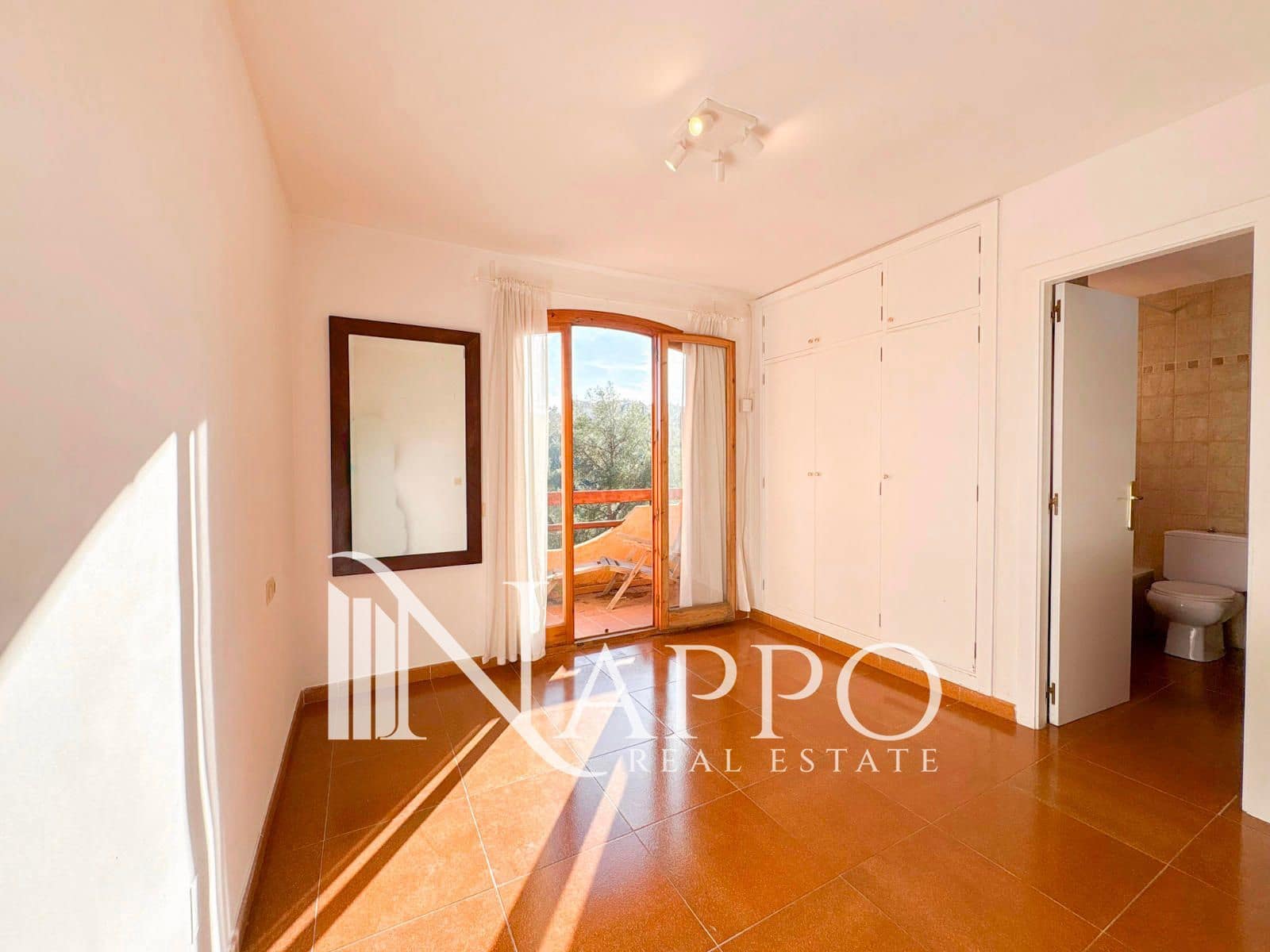 4 makuuhuone Omakotitalo myytävänä paikassa Cas Catala mukana uima-altaan 
autotalli - 795 000 € (Ref: 9503088)