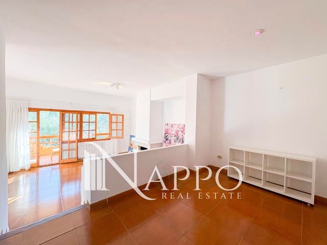 4 makuuhuone Omakotitalo myytävänä paikassa Cas Catala, Calvià mukana uima-altaan 
autotalli - 795 000 € (Ref: 9503088)