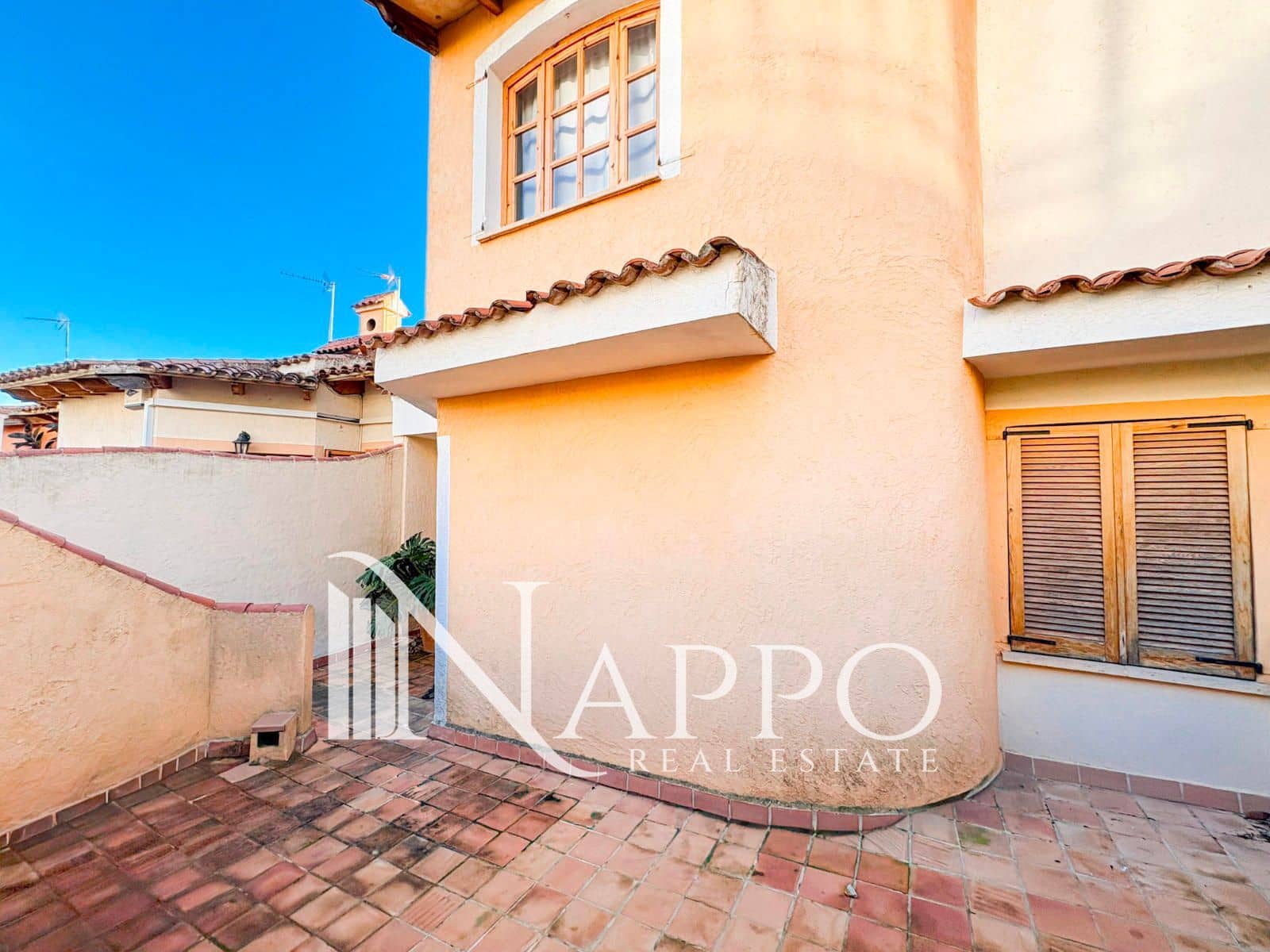 4 makuuhuone Omakotitalo myytävänä paikassa Cas Catala mukana uima-altaan 
autotalli - 795 000 € (Ref: 9503088)