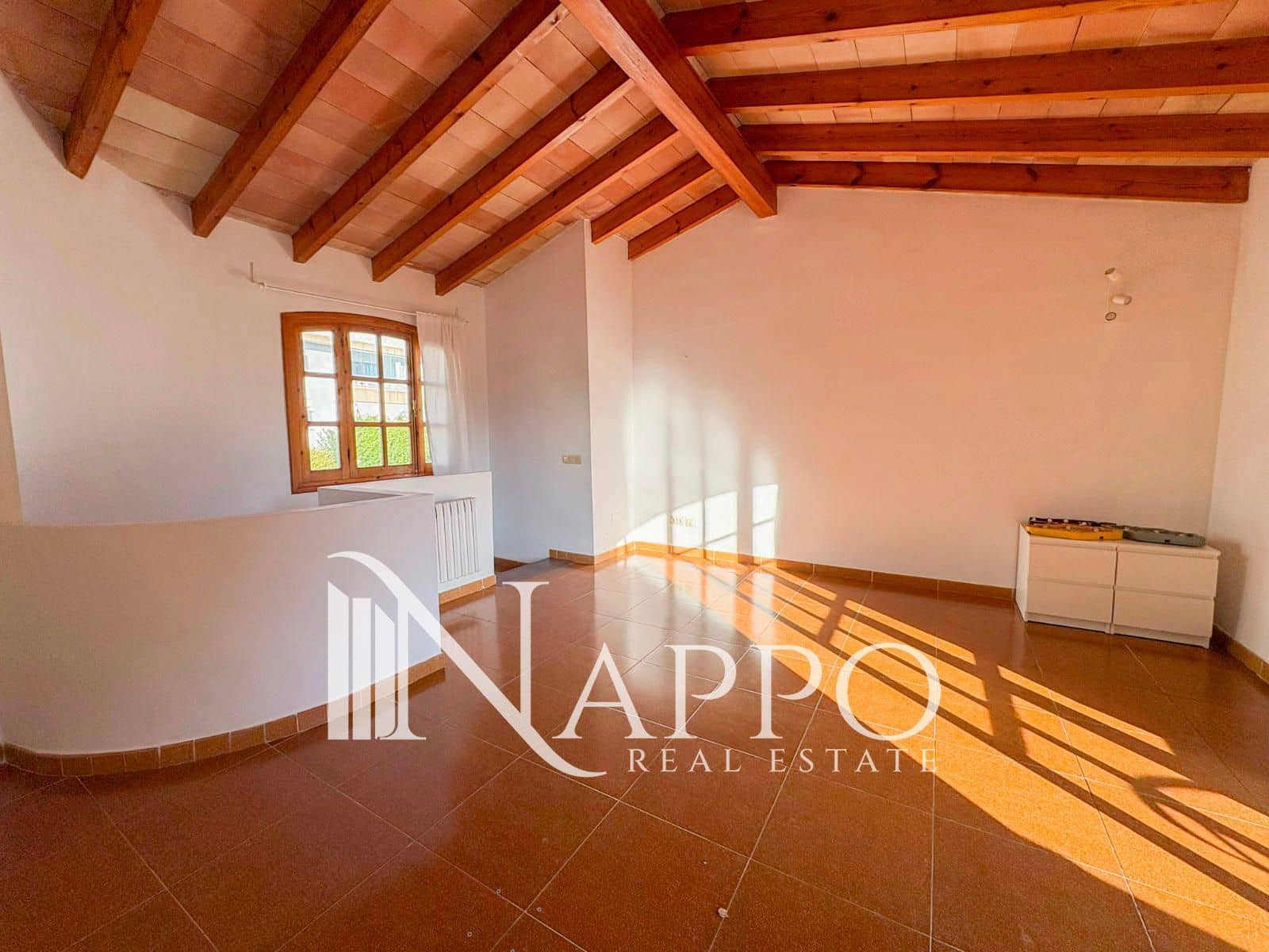 4 makuuhuone Omakotitalo myytävänä paikassa Cas Catala mukana uima-altaan 
autotalli - 795 000 € (Ref: 9503088)