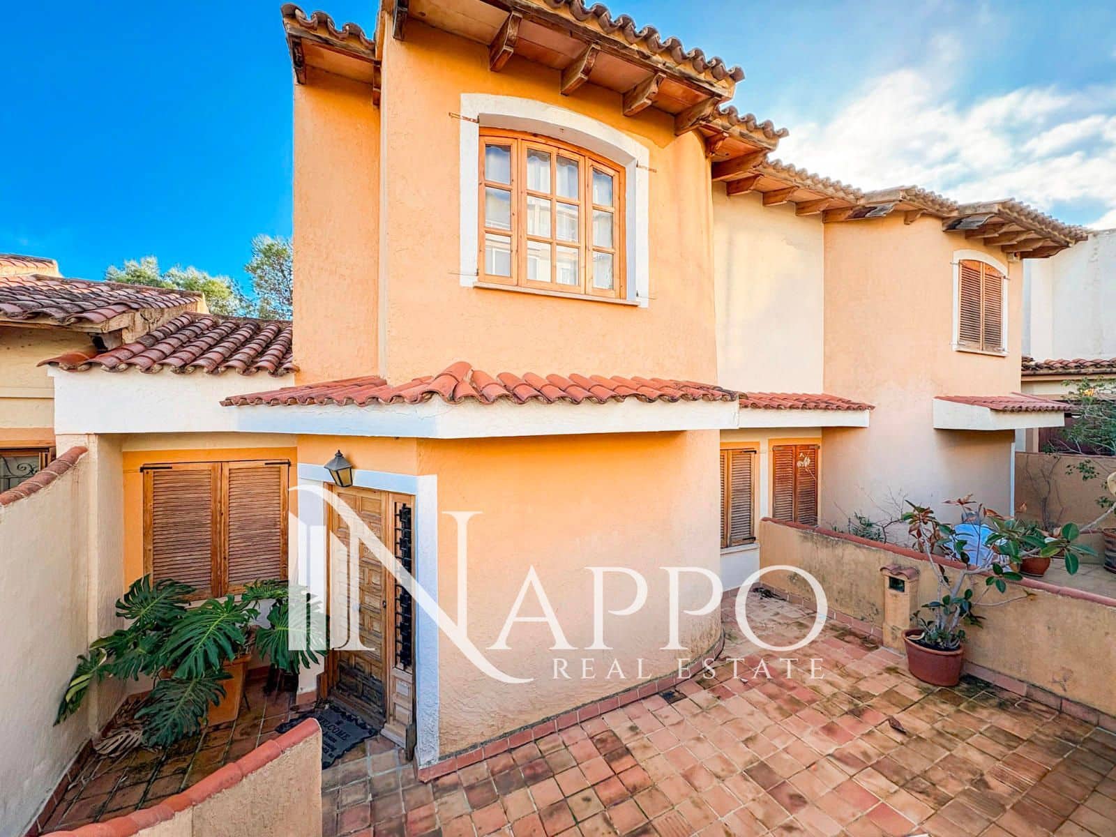 4 makuuhuone Omakotitalo myytävänä paikassa Cas Catala mukana uima-altaan 
autotalli - 795 000 € (Ref: 9503088)