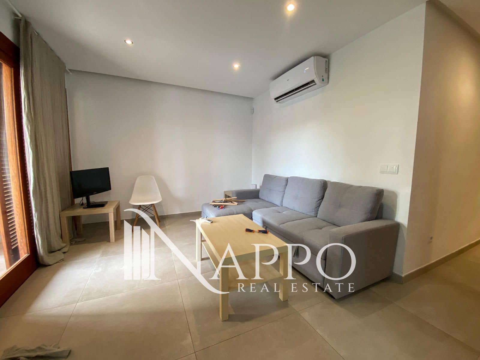 2 sypialnia Mieszkanie do wynajęcia w Santa Ponsa z basenem garażem - 1 600 € (Ref: 9511173)