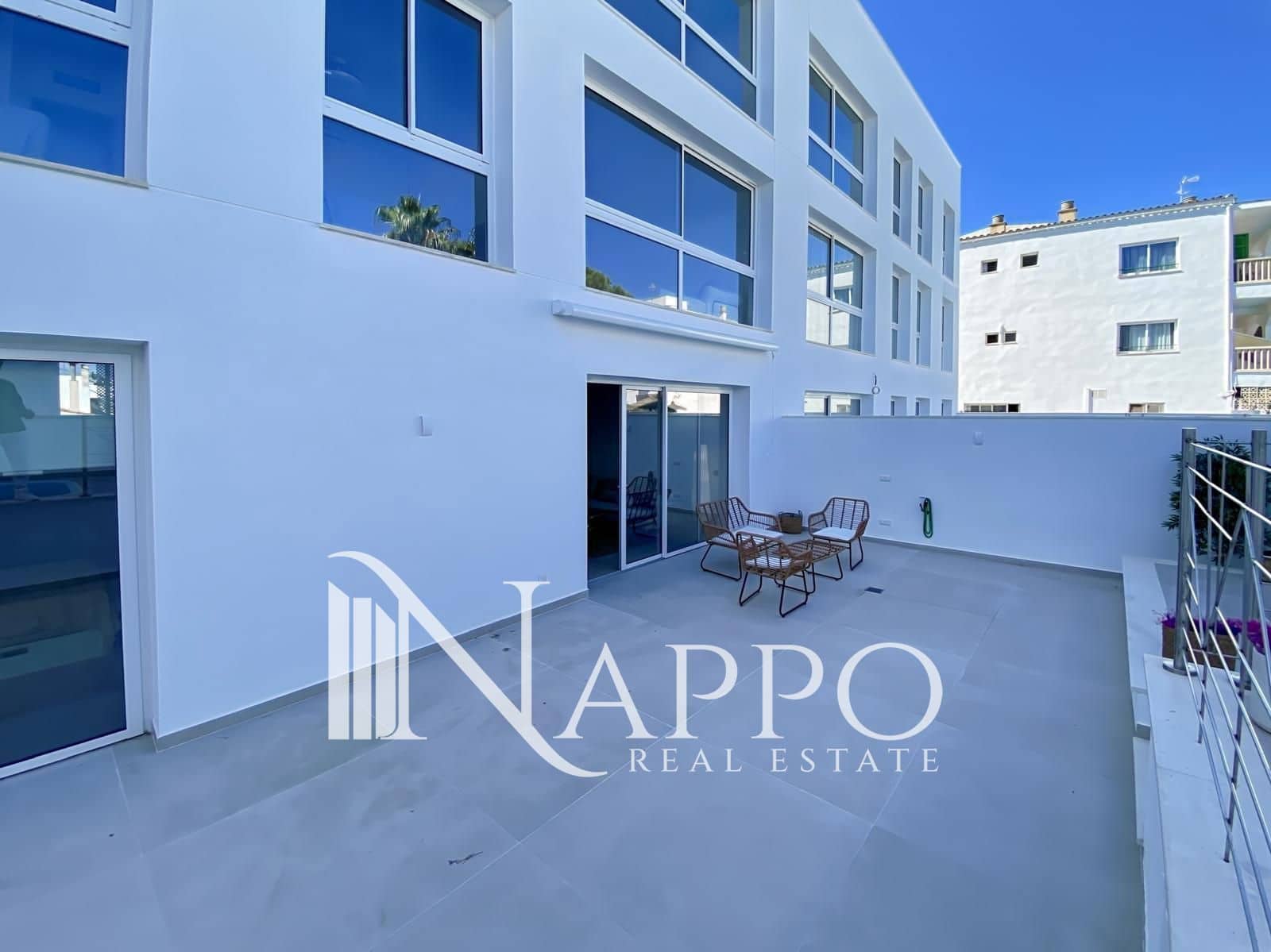 Appartement de 3 chambres à louer à Colonia de Sant Jordi avec piscine garage - 2 950 € (Ref: 9511174)