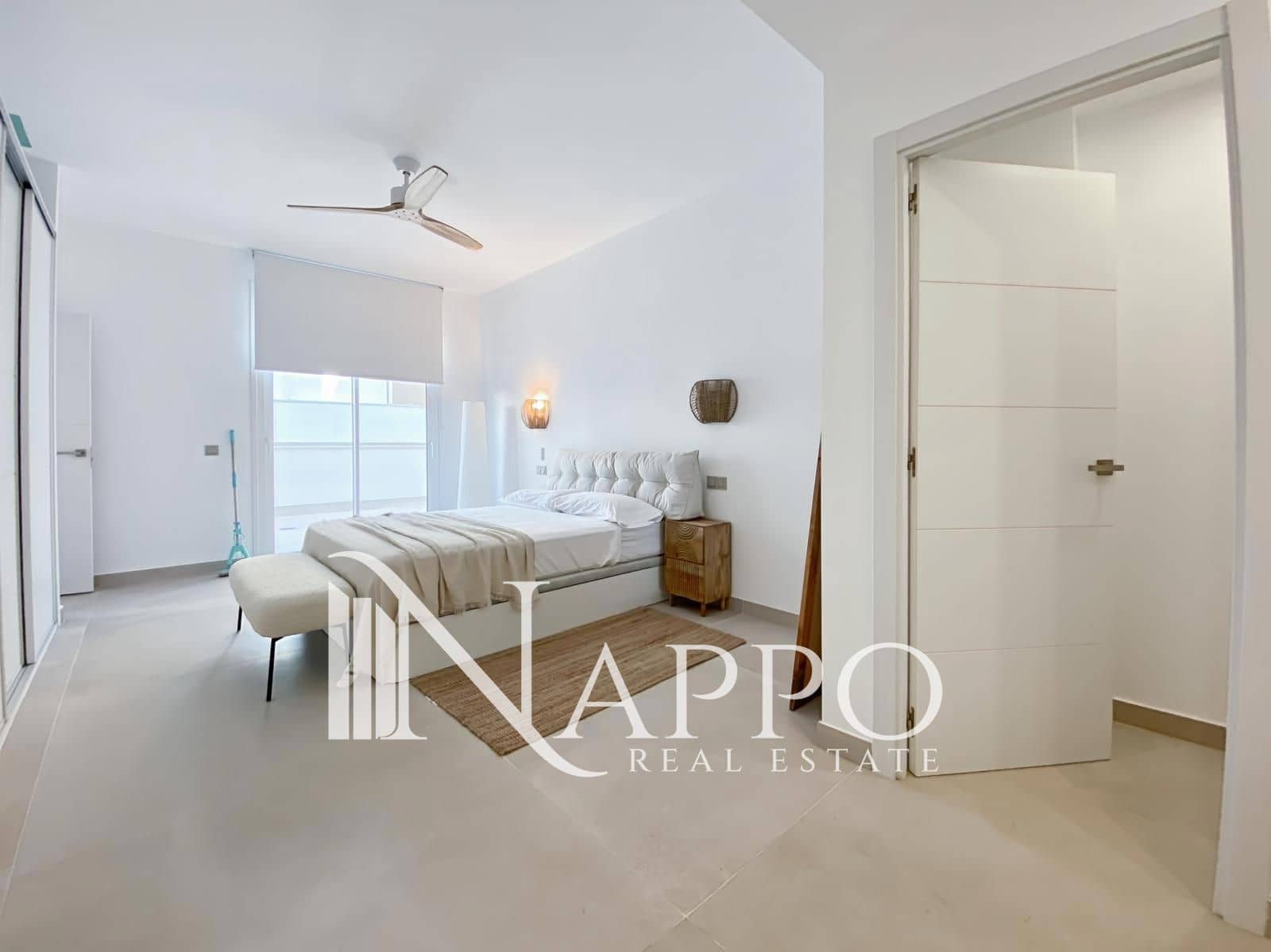 Appartement de 3 chambres à louer à Colonia de Sant Jordi avec piscine garage - 2 950 € (Ref: 9511174)