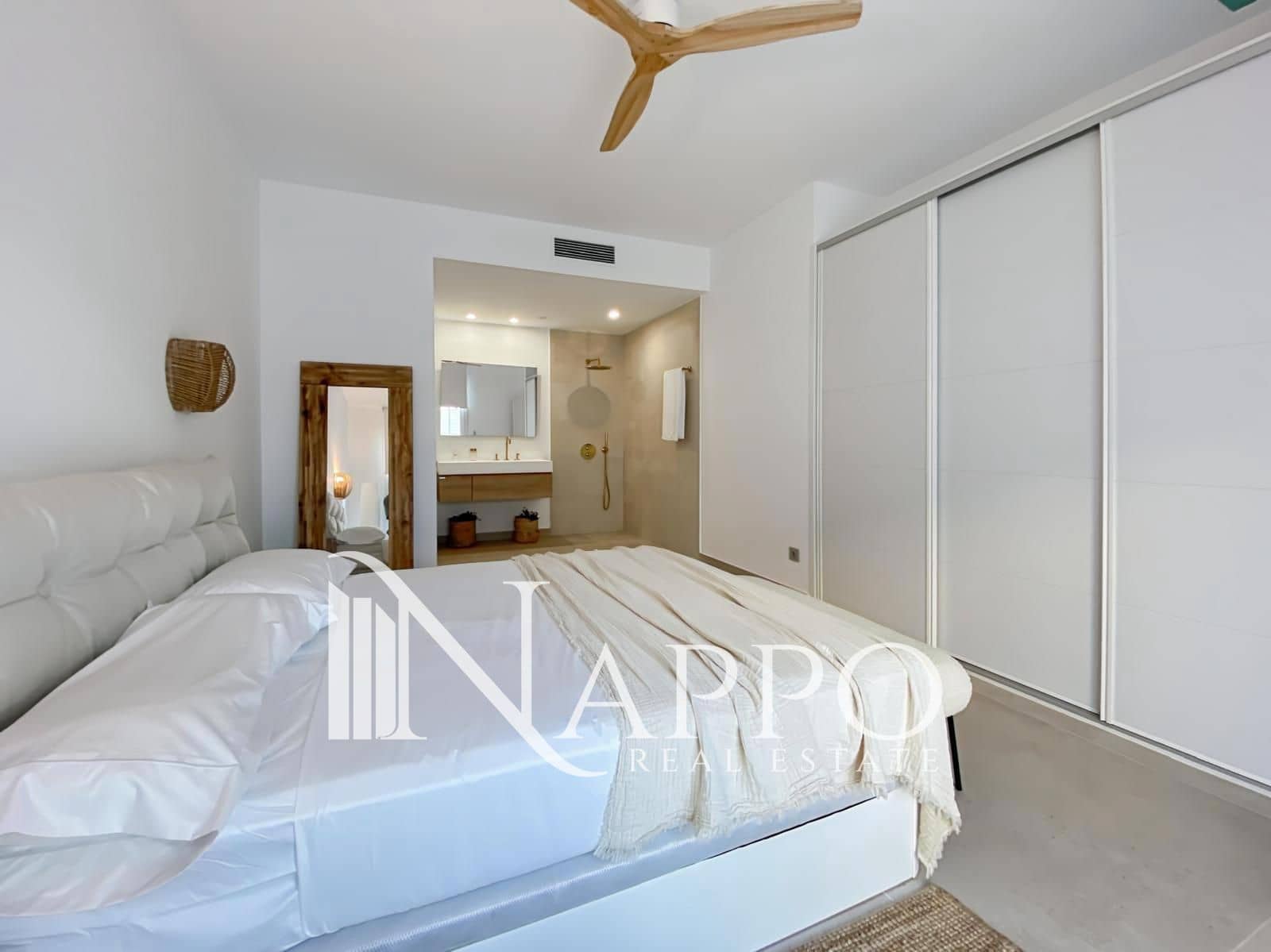 Appartement de 3 chambres à louer à Colonia de Sant Jordi avec piscine garage - 2 950 € (Ref: 9511174)