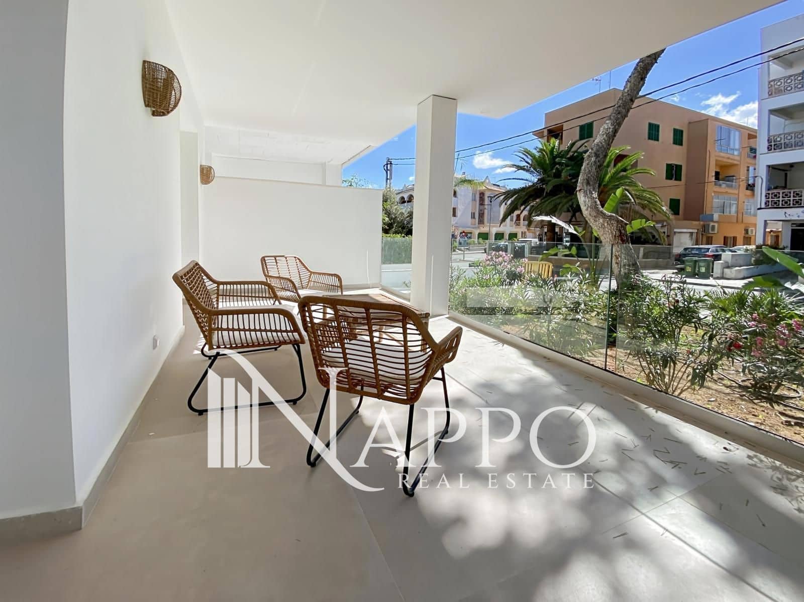 Appartement de 3 chambres à louer à Colonia de Sant Jordi avec piscine garage - 2 950 € (Ref: 9511174)