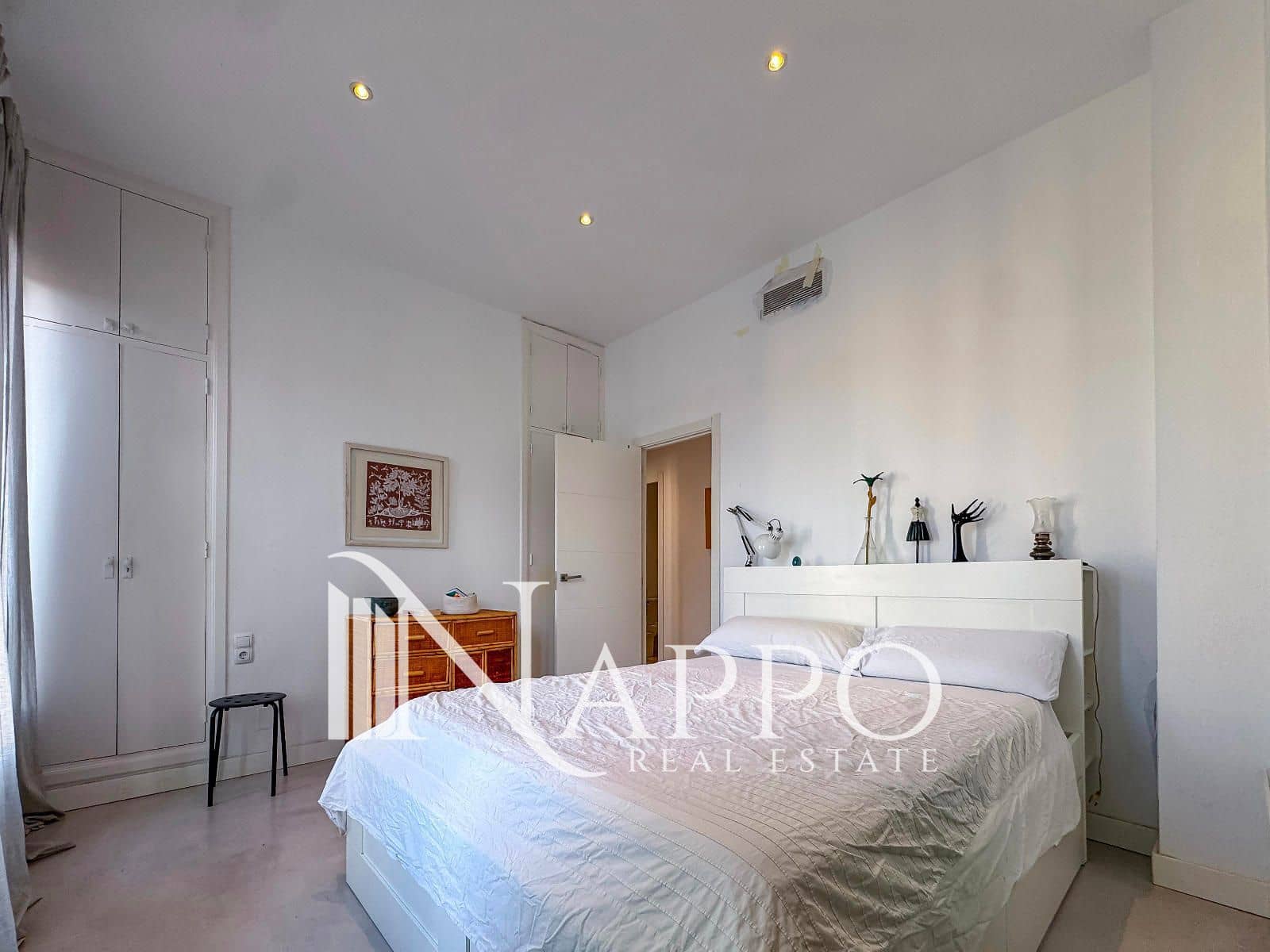 3 bedroom Flat for rent in Palma de Mallorca with garage - € 2,300 (Ref: 9511175)