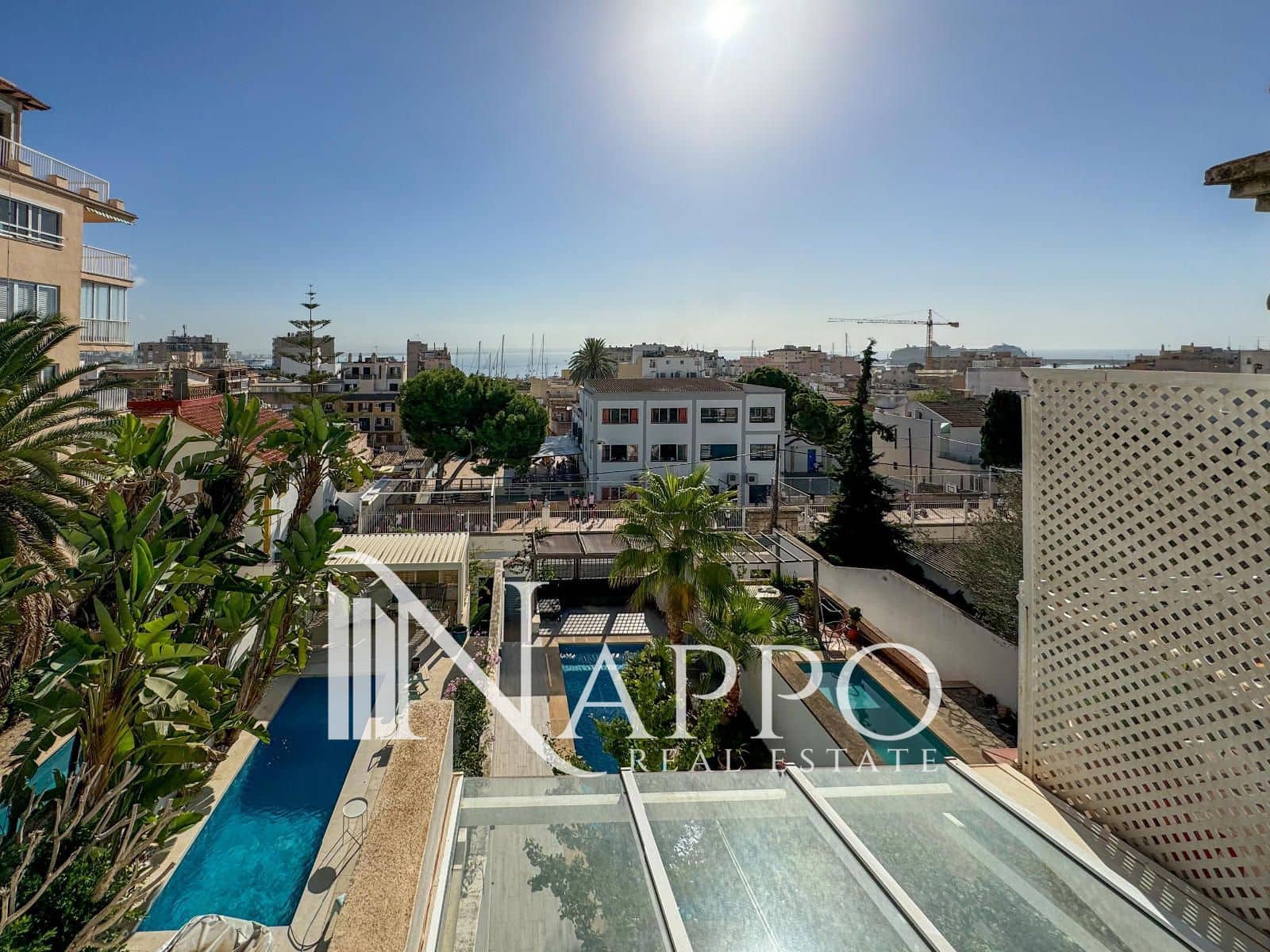 5 soveværelse Byhus til salg i Palma de Mallorca med swimmingpool garage - € 2.095.000 (Ref: 9521539)