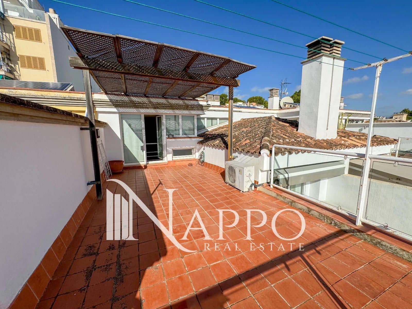 5 soveværelse Byhus til salg i Palma de Mallorca med swimmingpool garage - € 2.095.000 (Ref: 9521539)