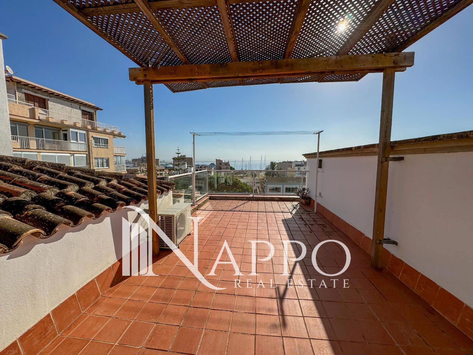 5 soveværelse Byhus til salg i Palma de Mallorca med swimmingpool garage - € 2.095.000 (Ref: 9521539)