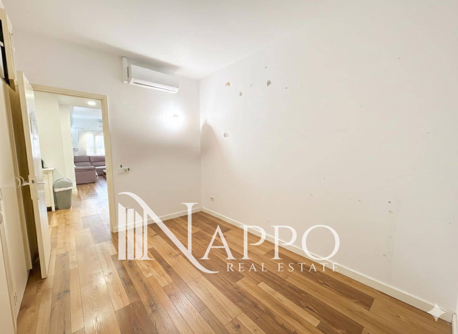 3 sypialnia Mieszkanie do wynajęcia w Genova z garażem - 1 850 € (Ref: 9522865)