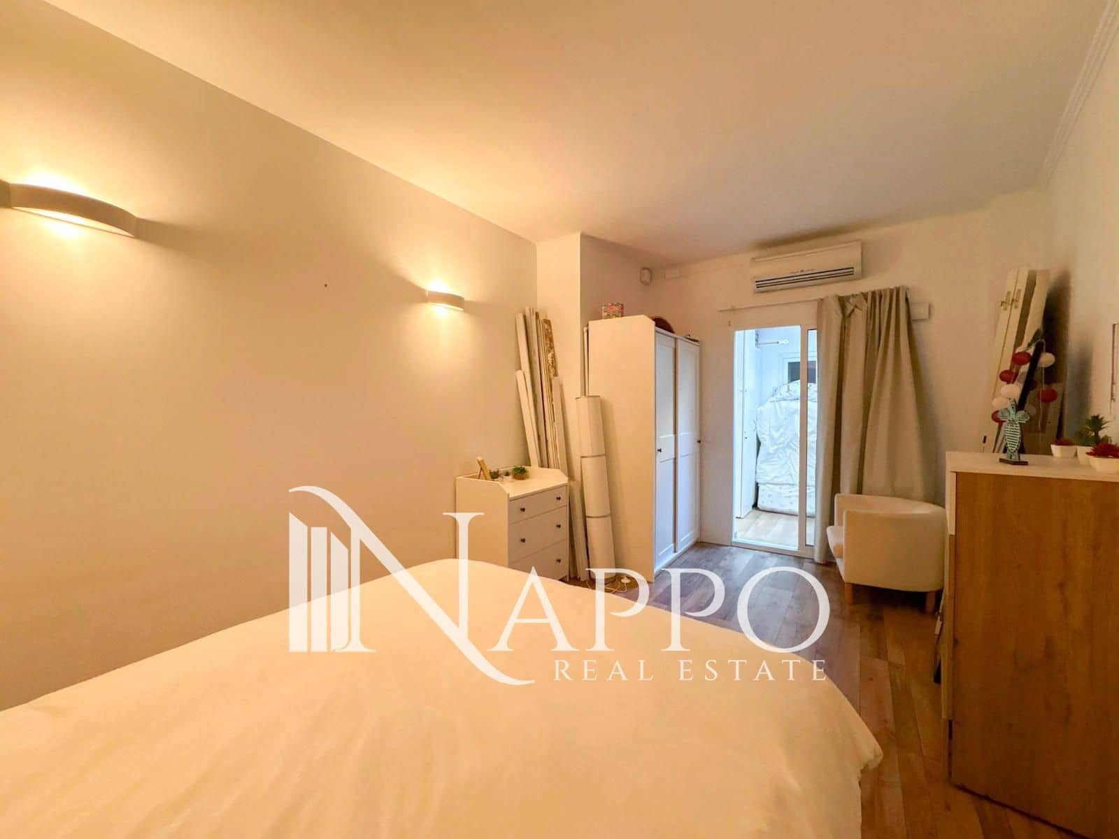 3 sypialnia Mieszkanie do wynajęcia w Genova z garażem - 1 850 € (Ref: 9522865)