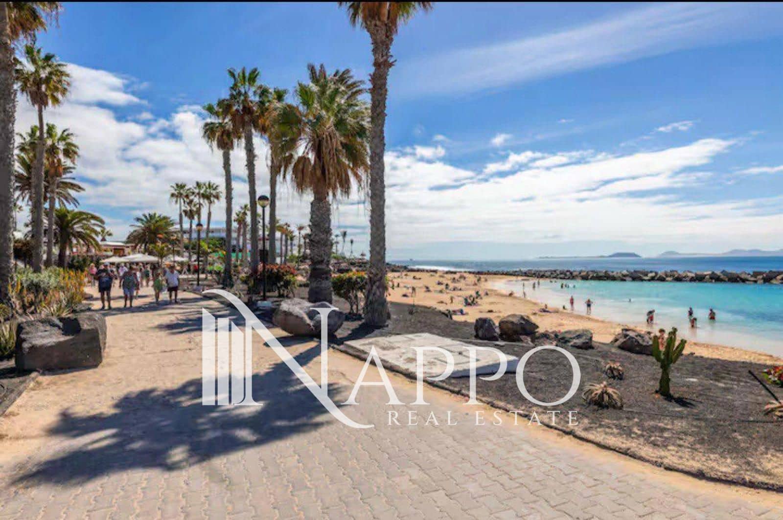 2 chambre Appartement à vendre à Puerto del Carmen - 275 000 € (Ref: 9534950)