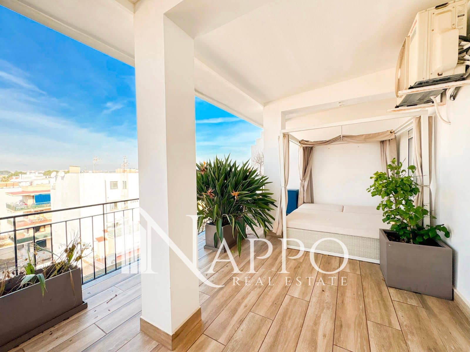 Ático de 2 habitaciones en Can Pastilla en venta - 549.000 € (Ref: 9538909)