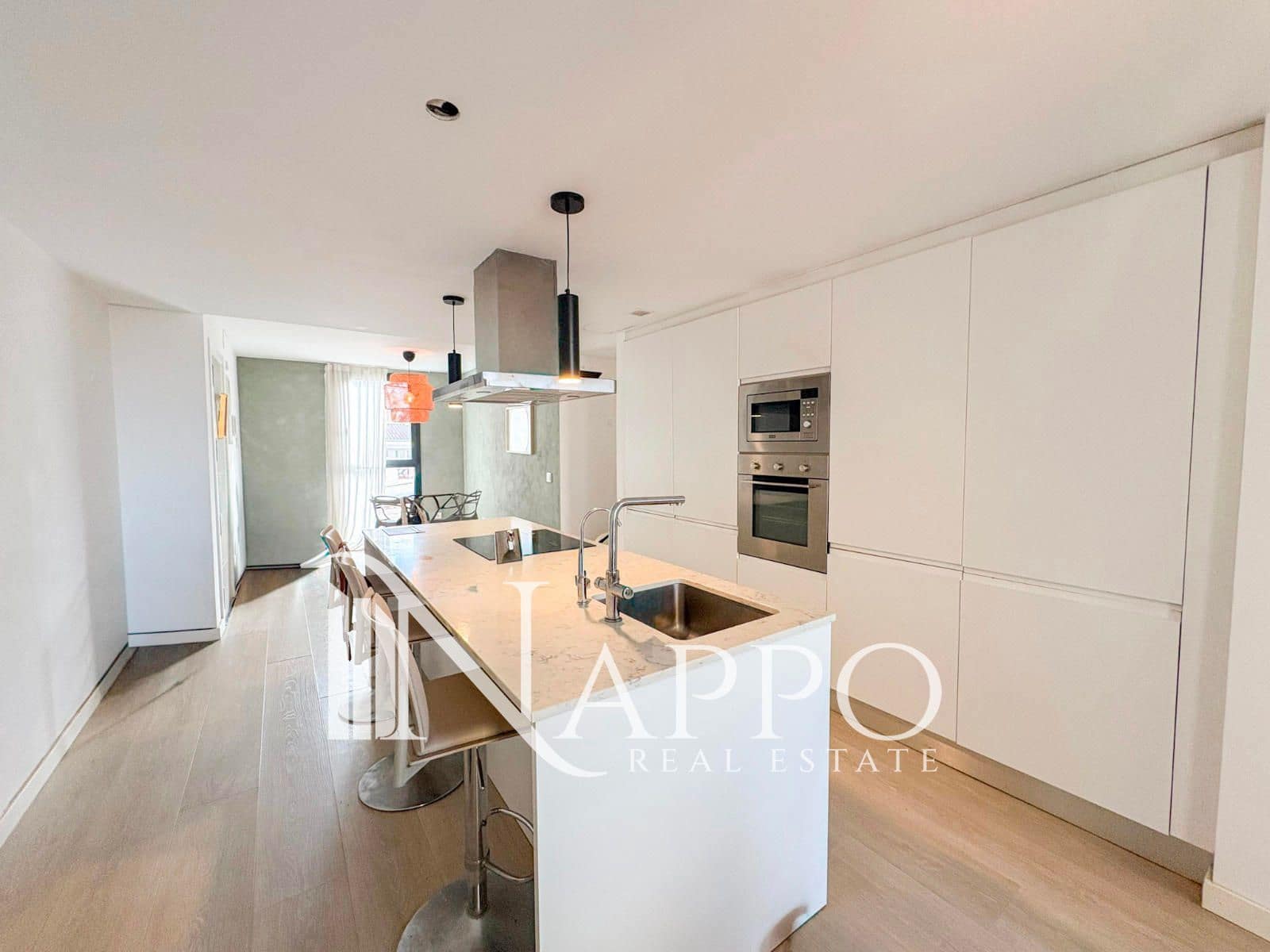 3 bedroom Flat for rent in Portixol with garage - € 2,250 (Ref: 9542508)