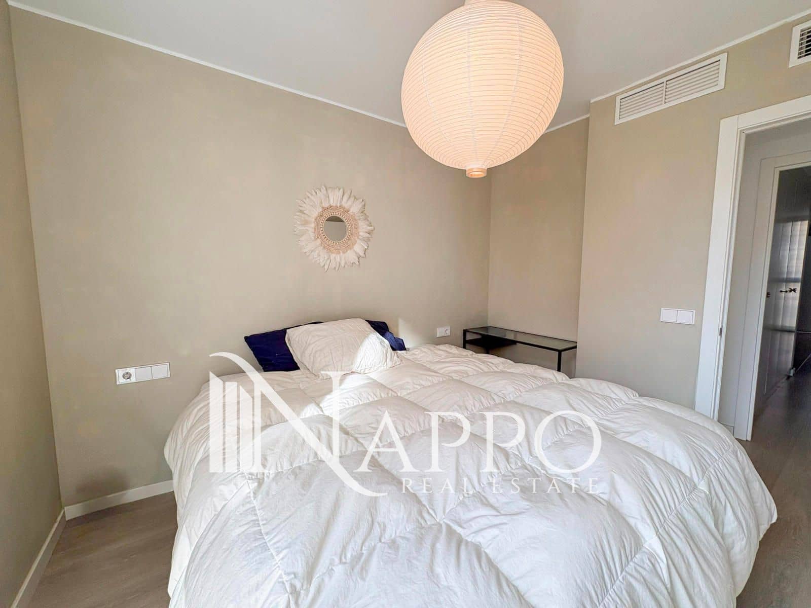 3 bedroom Flat for rent in Portixol with garage - € 2,250 (Ref: 9542508)