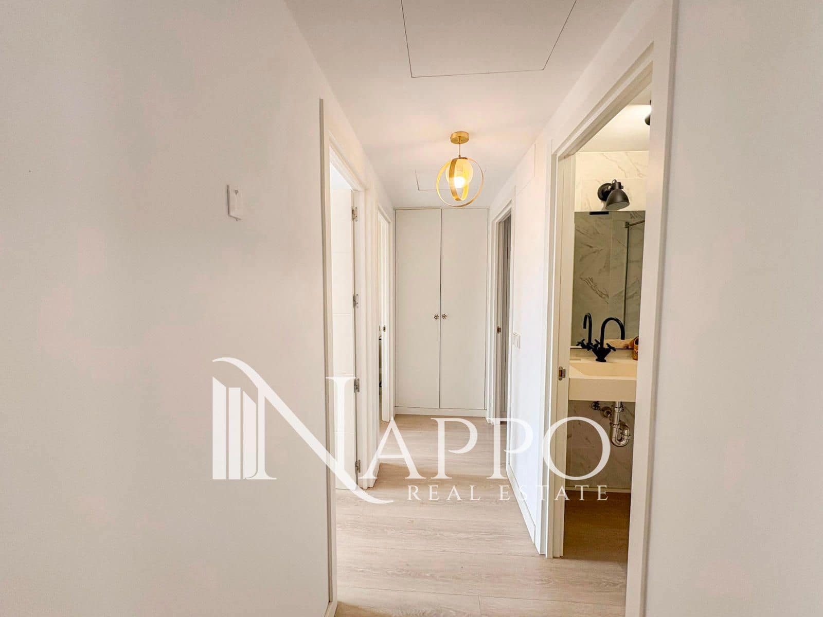 3 bedroom Flat for rent in Portixol with garage - € 2,250 (Ref: 9542508)