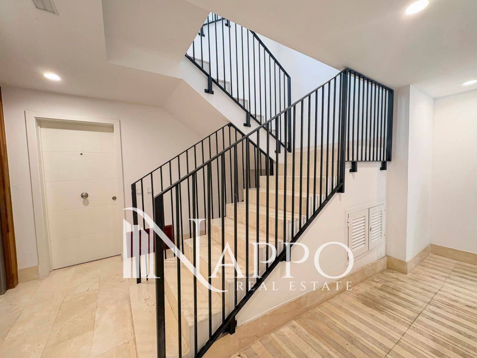 3 bedroom Flat for rent in Portixol with garage - € 2,250 (Ref: 9542508)