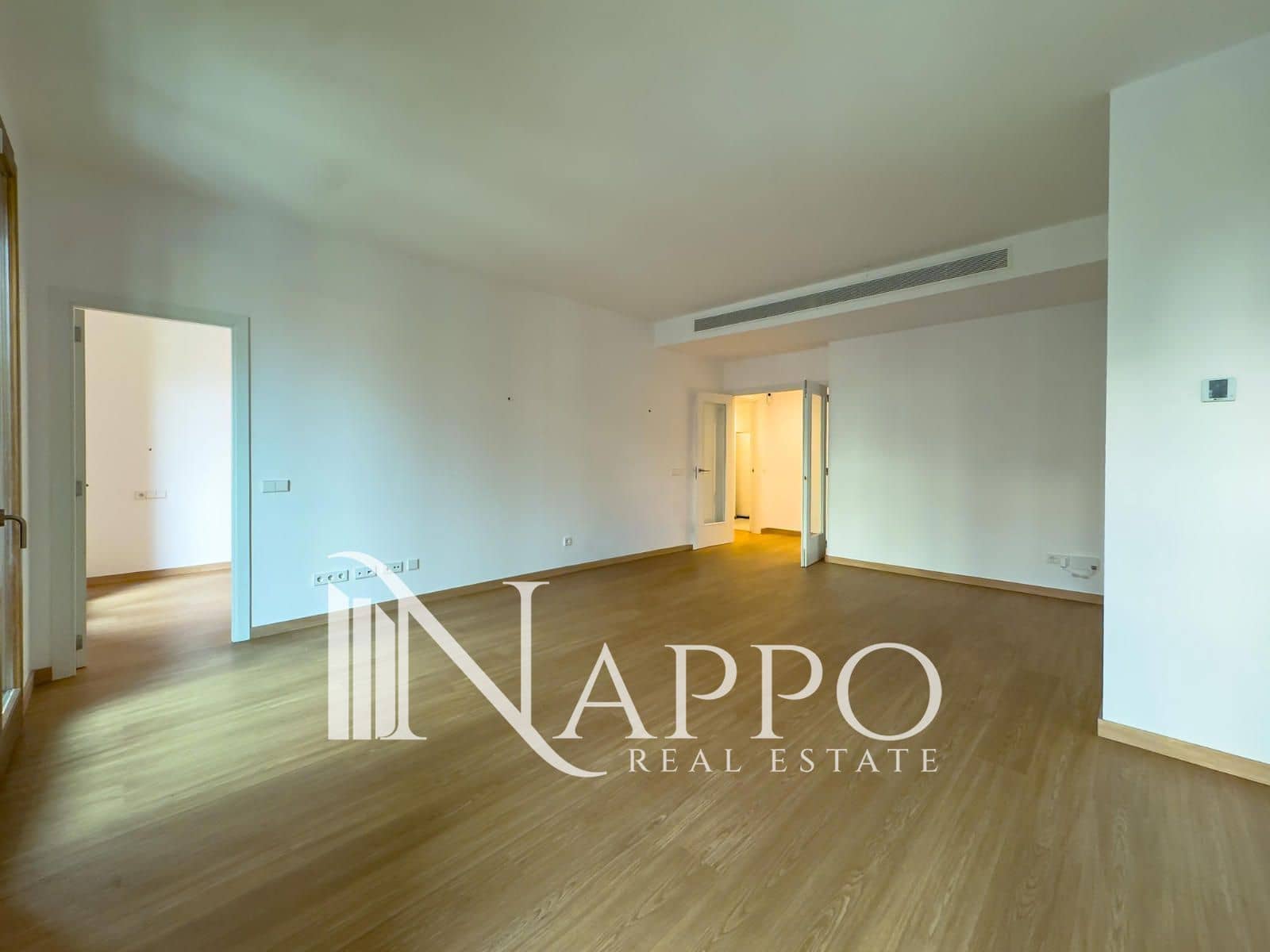 3 bedroom Flat for rent in Palma de Mallorca with garage - € 2,800 (Ref: 9548597)