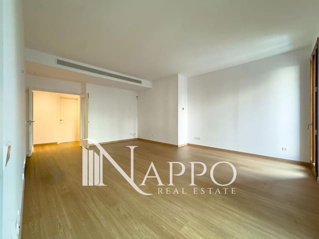 3 bedroom Flat for rent in Palma de Mallorca with garage - € 2,800 (Ref: 9548597)