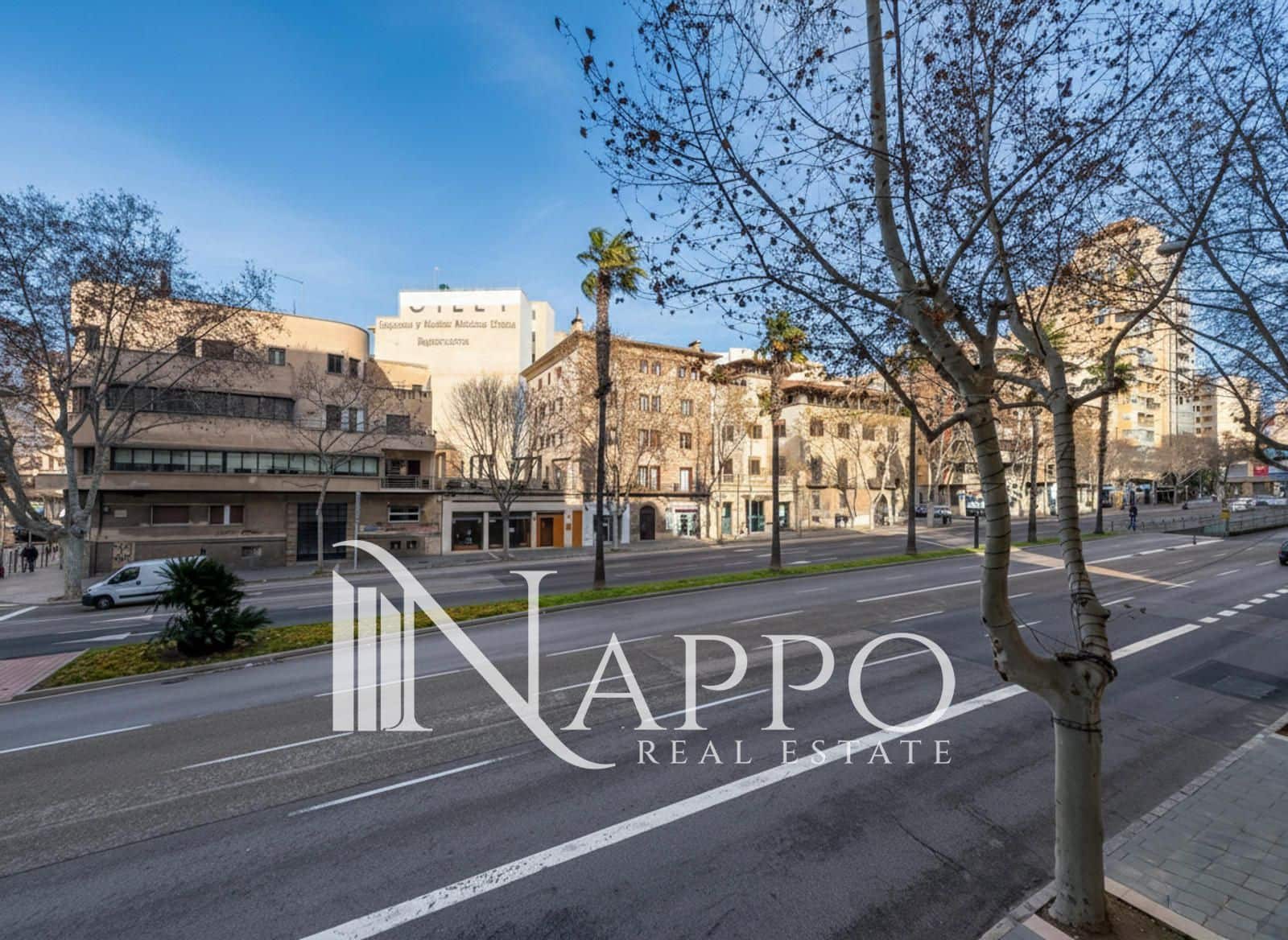 3 bedroom Flat for rent in Palma de Mallorca with garage - € 2,800 (Ref: 9548597)