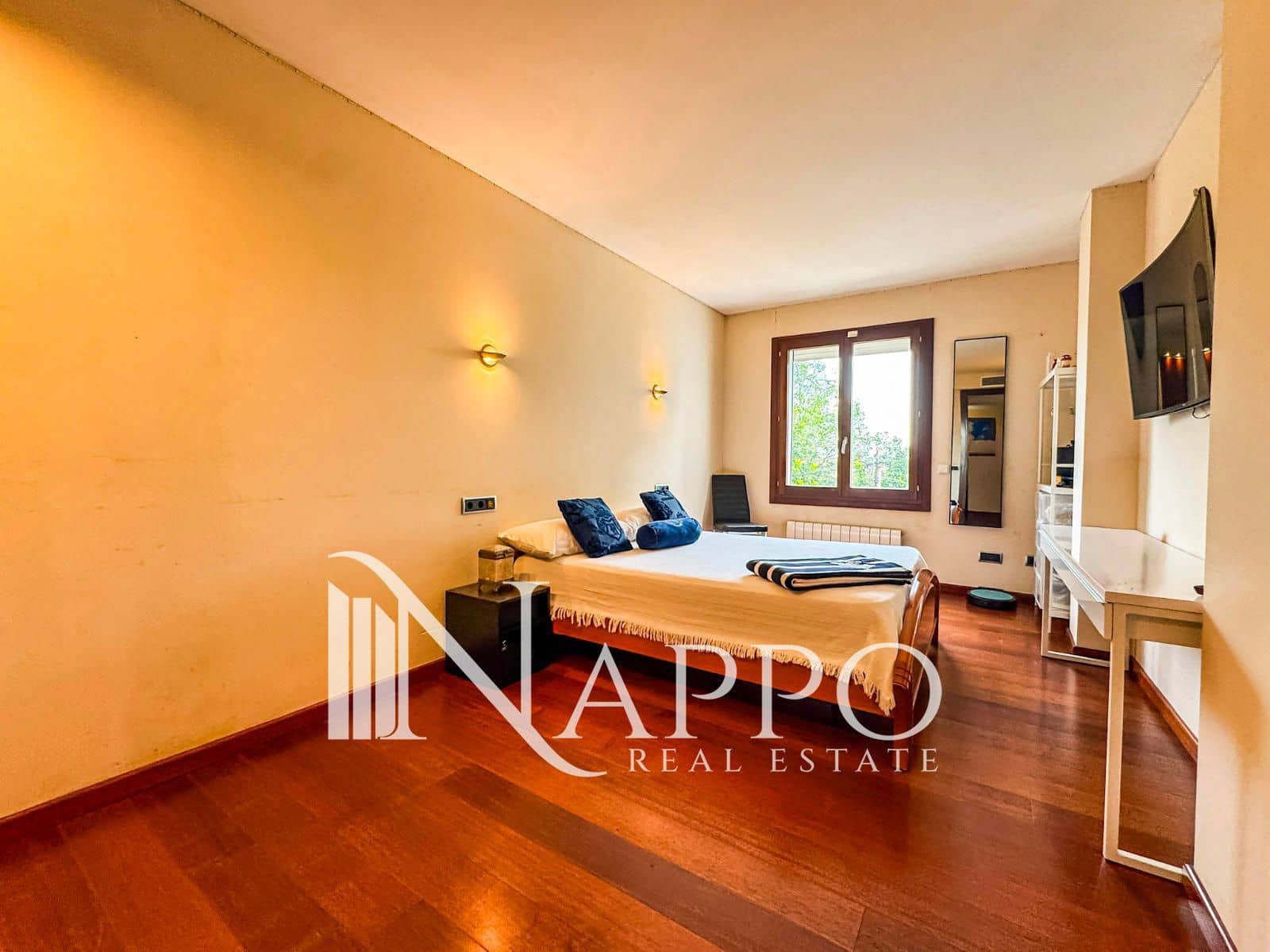 4 makuuhuone Huvila myytävänä paikassa Genova mukana uima-altaan 
autotalli - 2 490 000 € (Ref: 9553031)