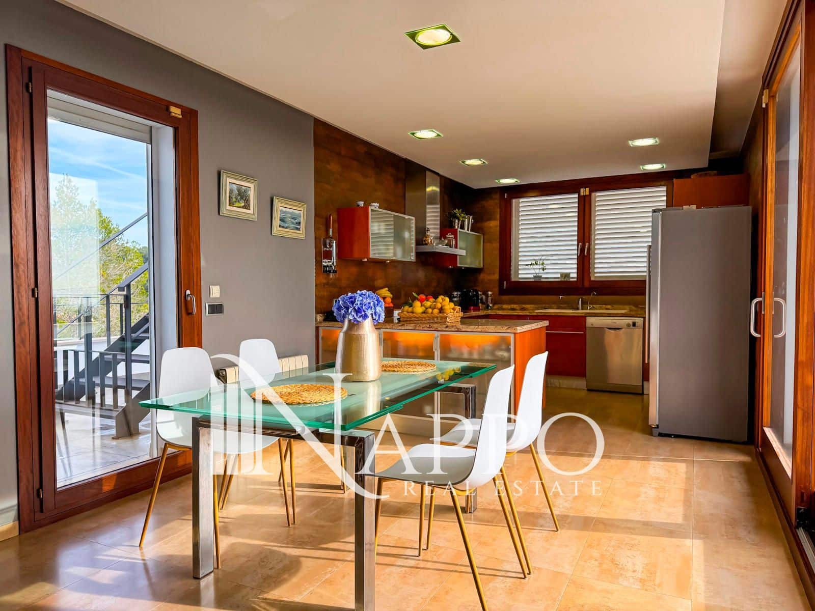 4 makuuhuone Huvila myytävänä paikassa Genova mukana uima-altaan 
autotalli - 2 490 000 € (Ref: 9553031)