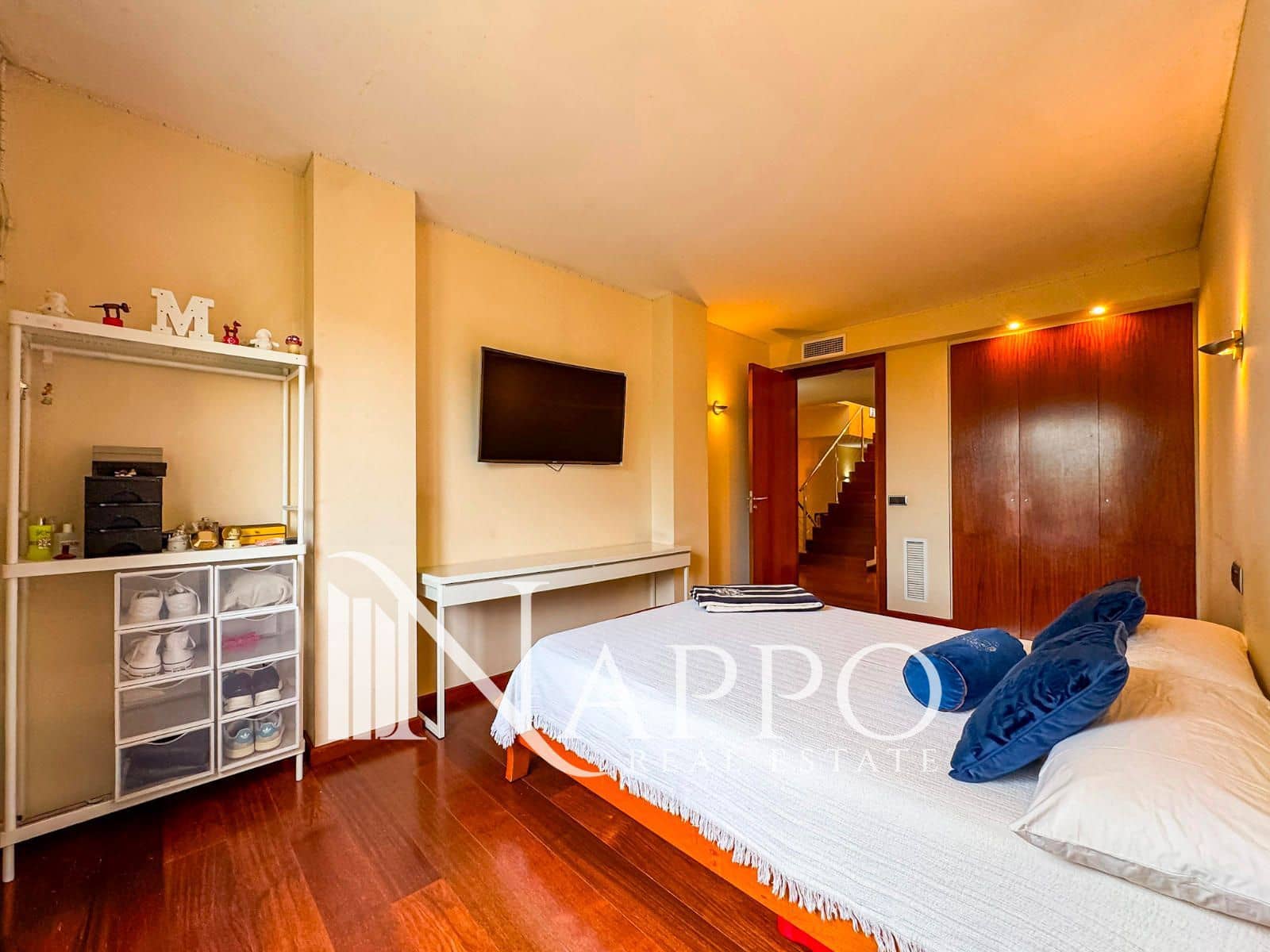 4 makuuhuone Huvila myytävänä paikassa Genova mukana uima-altaan 
autotalli - 2 490 000 € (Ref: 9553031)