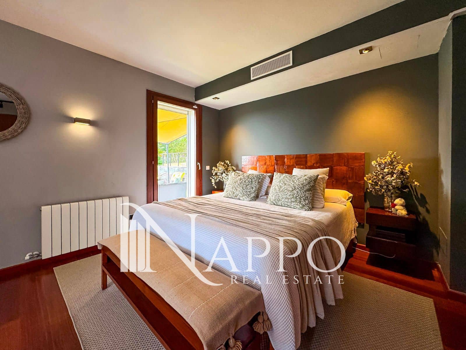 4 makuuhuone Huvila myytävänä paikassa Genova mukana uima-altaan 
autotalli - 2 490 000 € (Ref: 9553031)