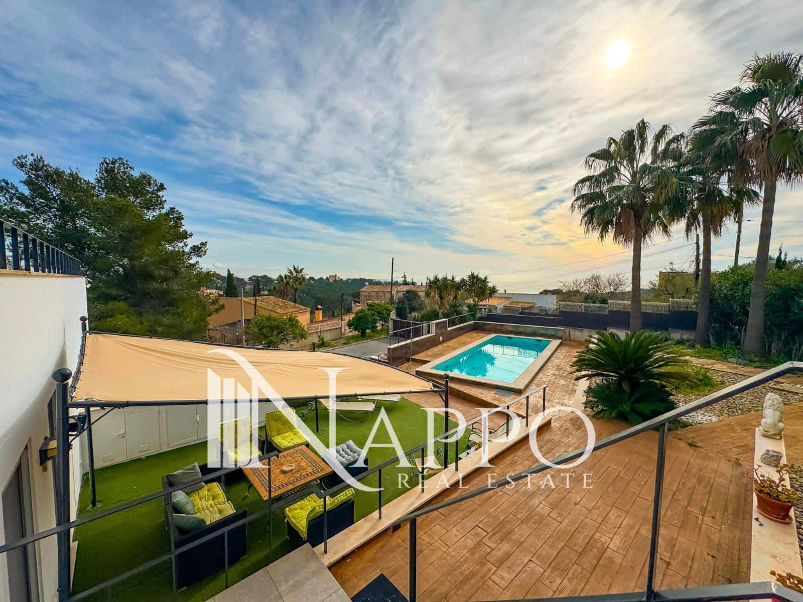 4 makuuhuone Huvila myytävänä paikassa Genova mukana uima-altaan 
autotalli - 2 490 000 € (Ref: 9553031)