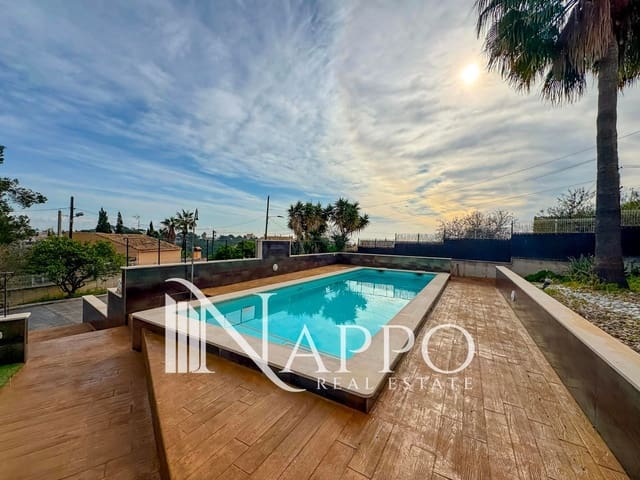 4 makuuhuone Huvila myytävänä paikassa Genova, Palma de Mallorca mukana uima-altaan 
autotalli - 2 490 000 € (Ref: 9553031)