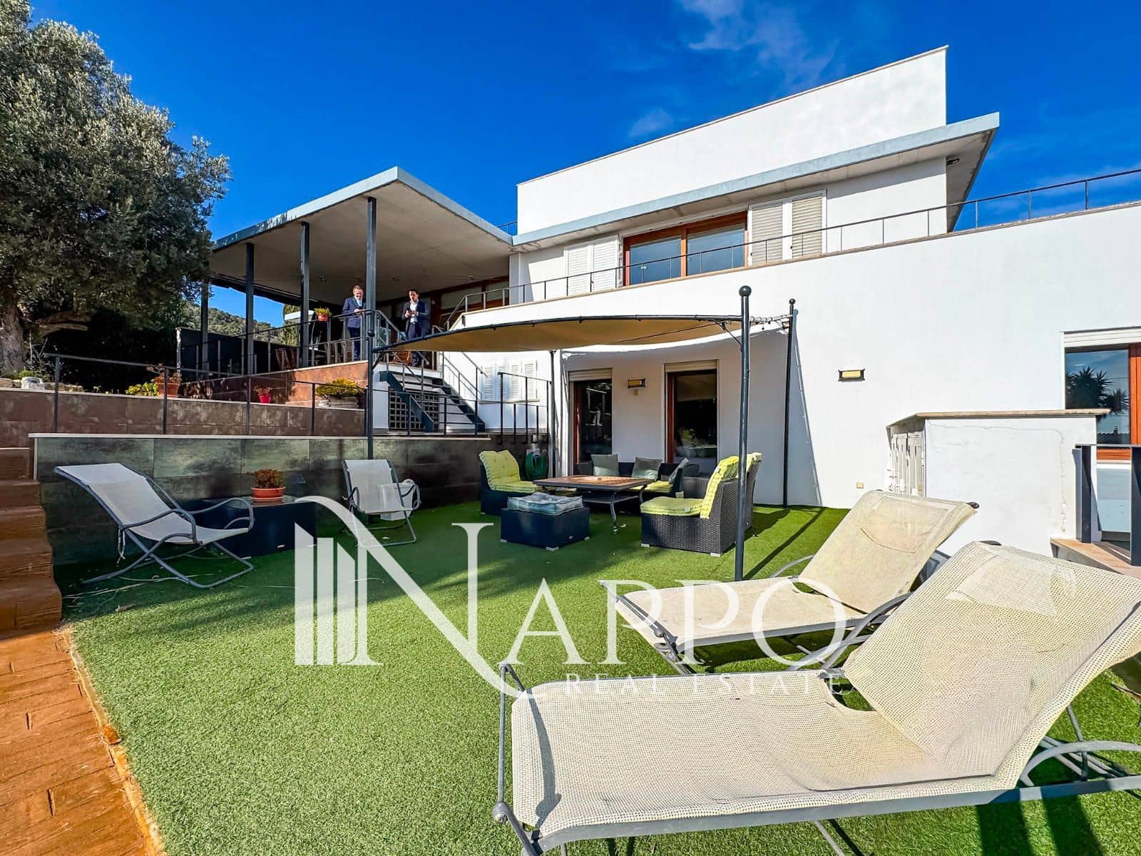 4 makuuhuone Huvila myytävänä paikassa Genova mukana uima-altaan 
autotalli - 2 490 000 € (Ref: 9553031)