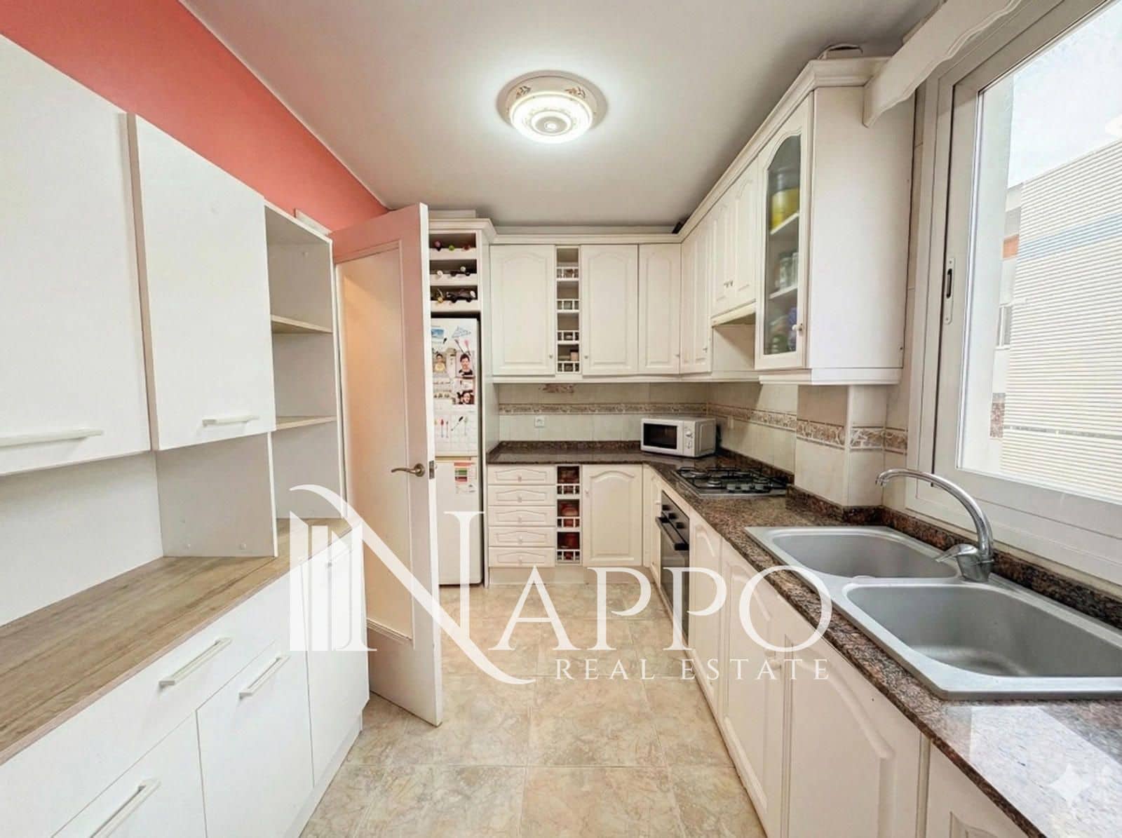 Flat te koop in L'Arenal / S'Arenal met garage - € 400.000 (Ref: 9553032)