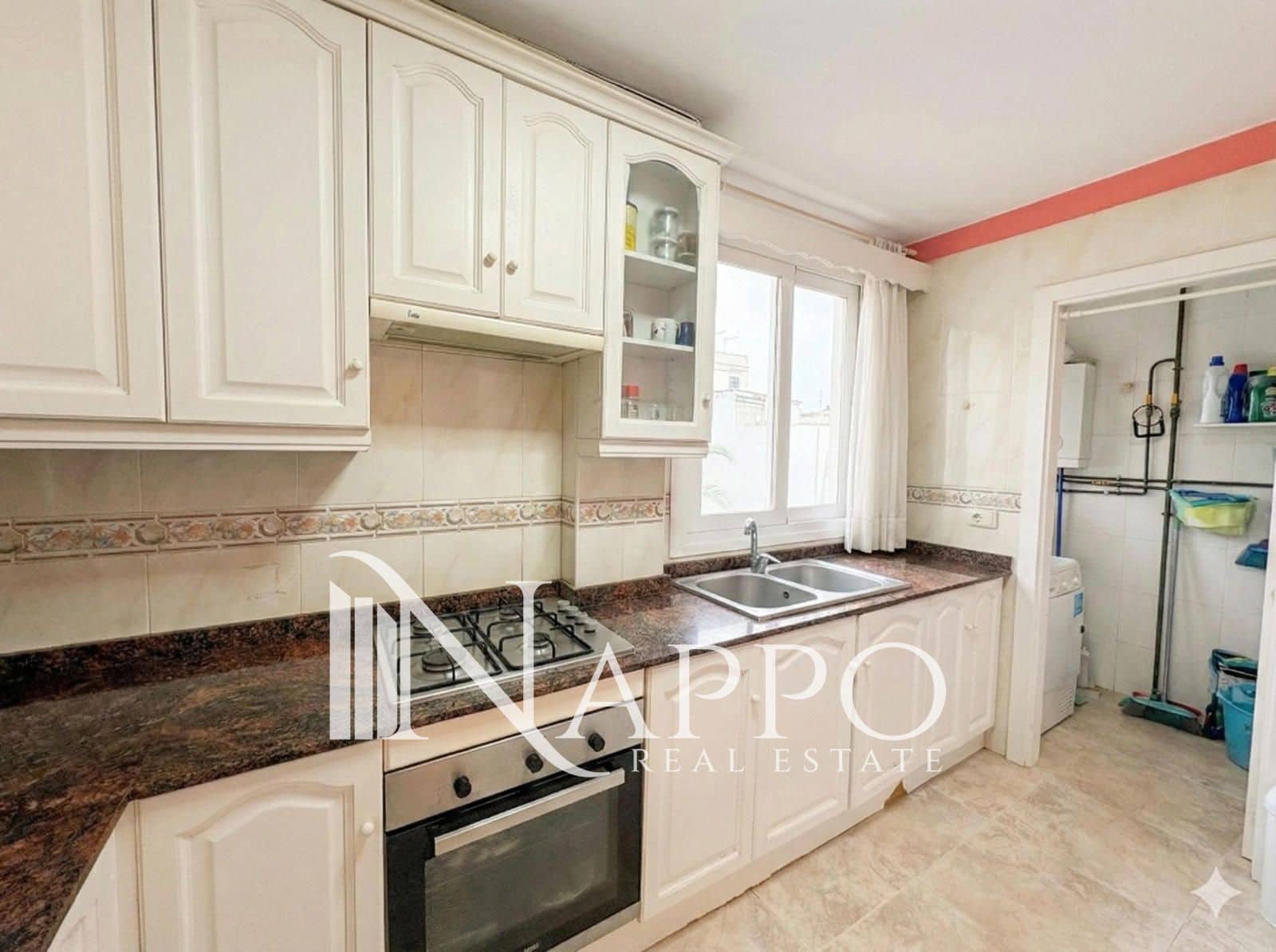 Flat te koop in L'Arenal / S'Arenal met garage - € 400.000 (Ref: 9553032)