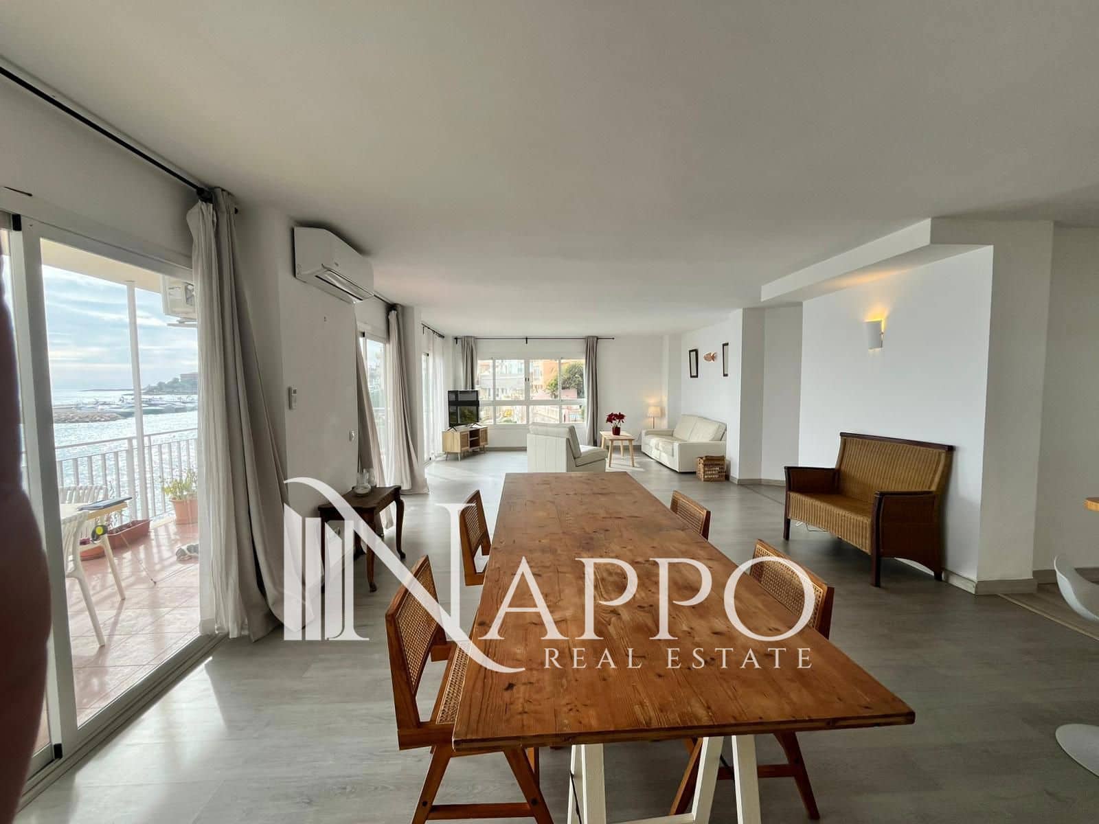 3 soveværelse Lejlighed til leje i Palma de Mallorca med swimmingpool garage - € 3.500 (Ref: 9557404)