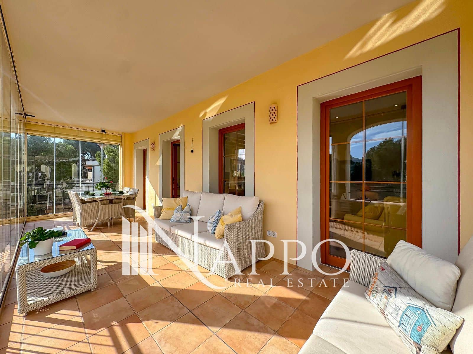 3 slaapkamer Flat te koop in Puerto de Andratx met zwembad garage - € 1.049.000 (Ref: 9562217)