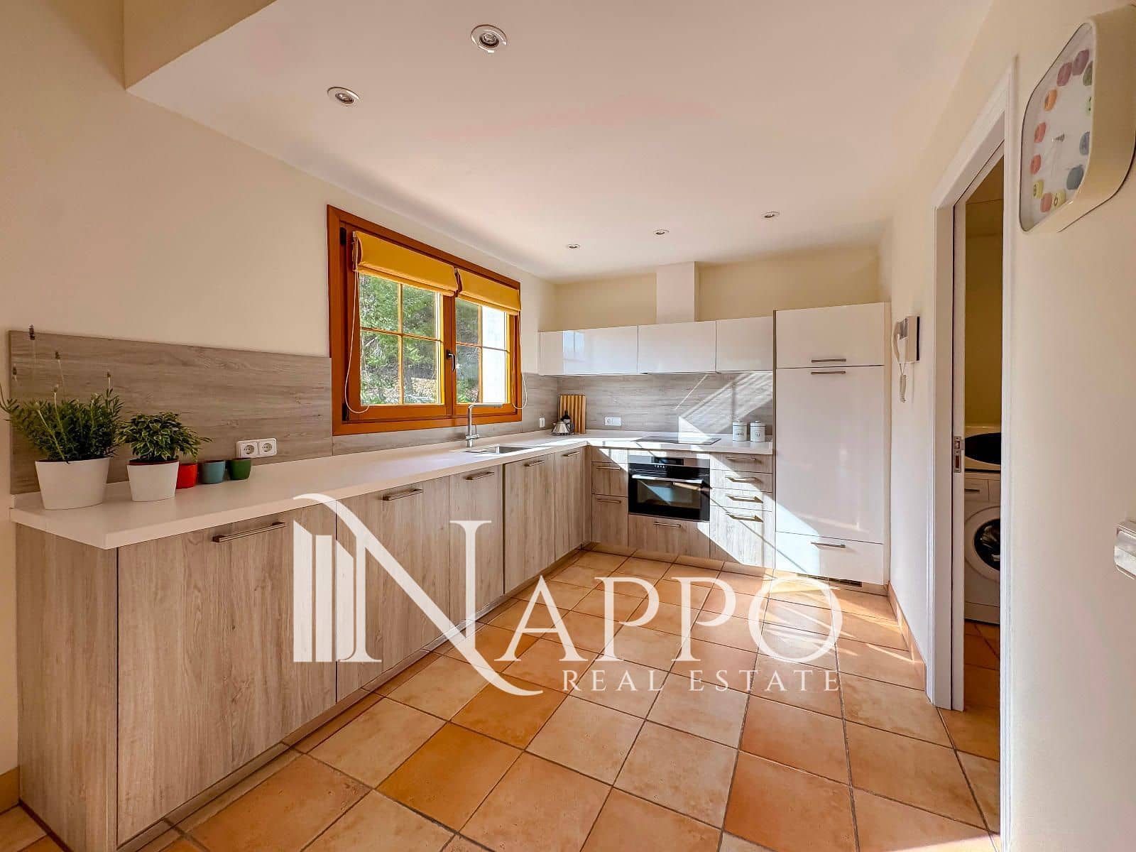 3 slaapkamer Flat te koop in Puerto de Andratx met zwembad garage - € 1.049.000 (Ref: 9562217)