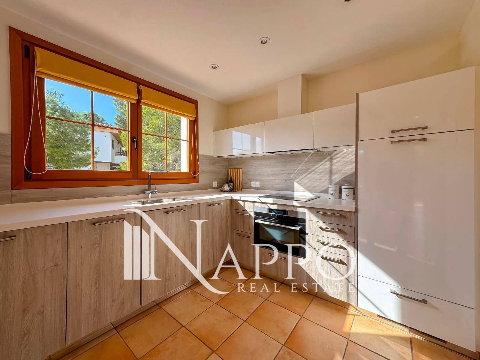 3 slaapkamer Flat te koop in Puerto de Andratx met zwembad garage - € 1.049.000 (Ref: 9562217)