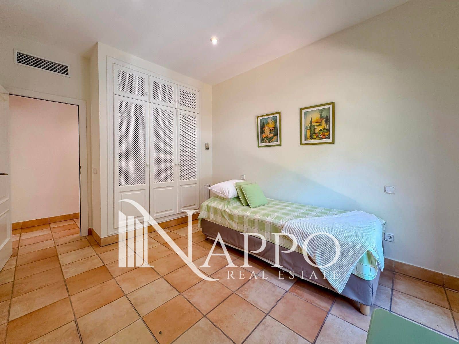 3 slaapkamer Flat te koop in Puerto de Andratx met zwembad garage - € 1.049.000 (Ref: 9562217)