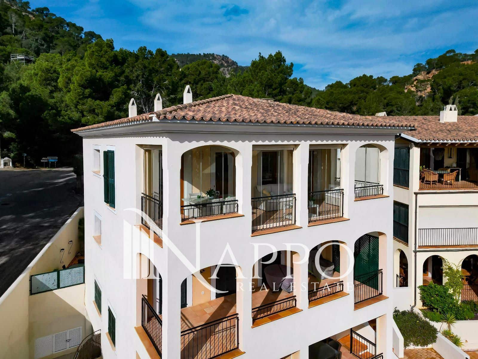 3 slaapkamer Flat te koop in Puerto de Andratx met zwembad garage - € 1.049.000 (Ref: 9562217)