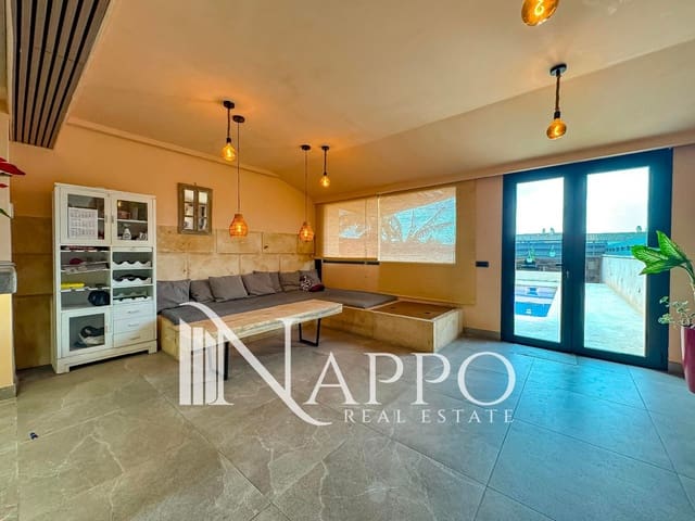 5 makuuhuone Omakotitalo myytävänä paikassa Portol, Marratxí mukana uima-altaan 
autotalli - 780 000 € (Ref: 9564152)