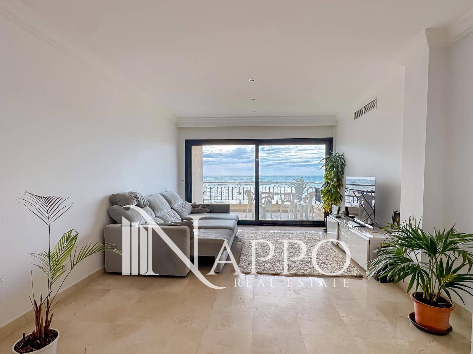 2 soveværelse Penthouse til leje i Coll d'en Rabassa med swimmingpool garage - € 3.500 (Ref: 9570080)