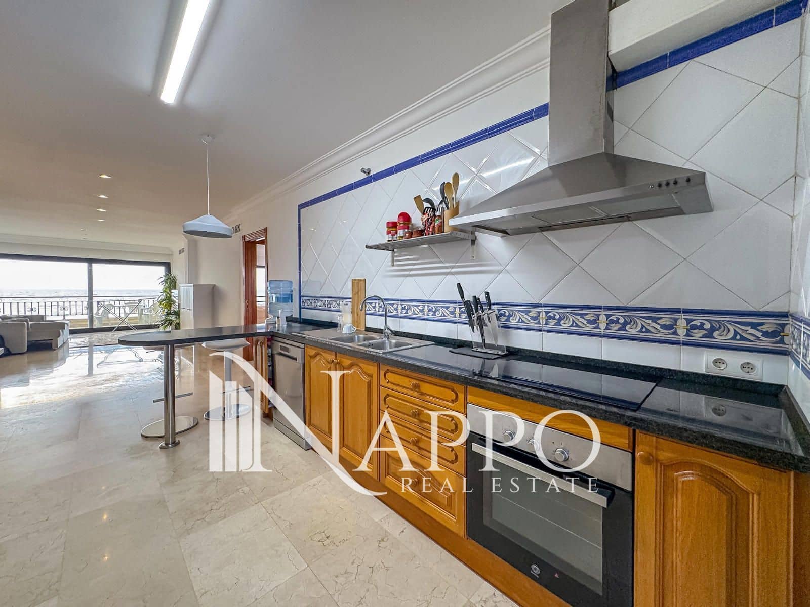 2 soveværelse Penthouse til leje i Coll d'en Rabassa med swimmingpool garage - € 3.500 (Ref: 9570080)