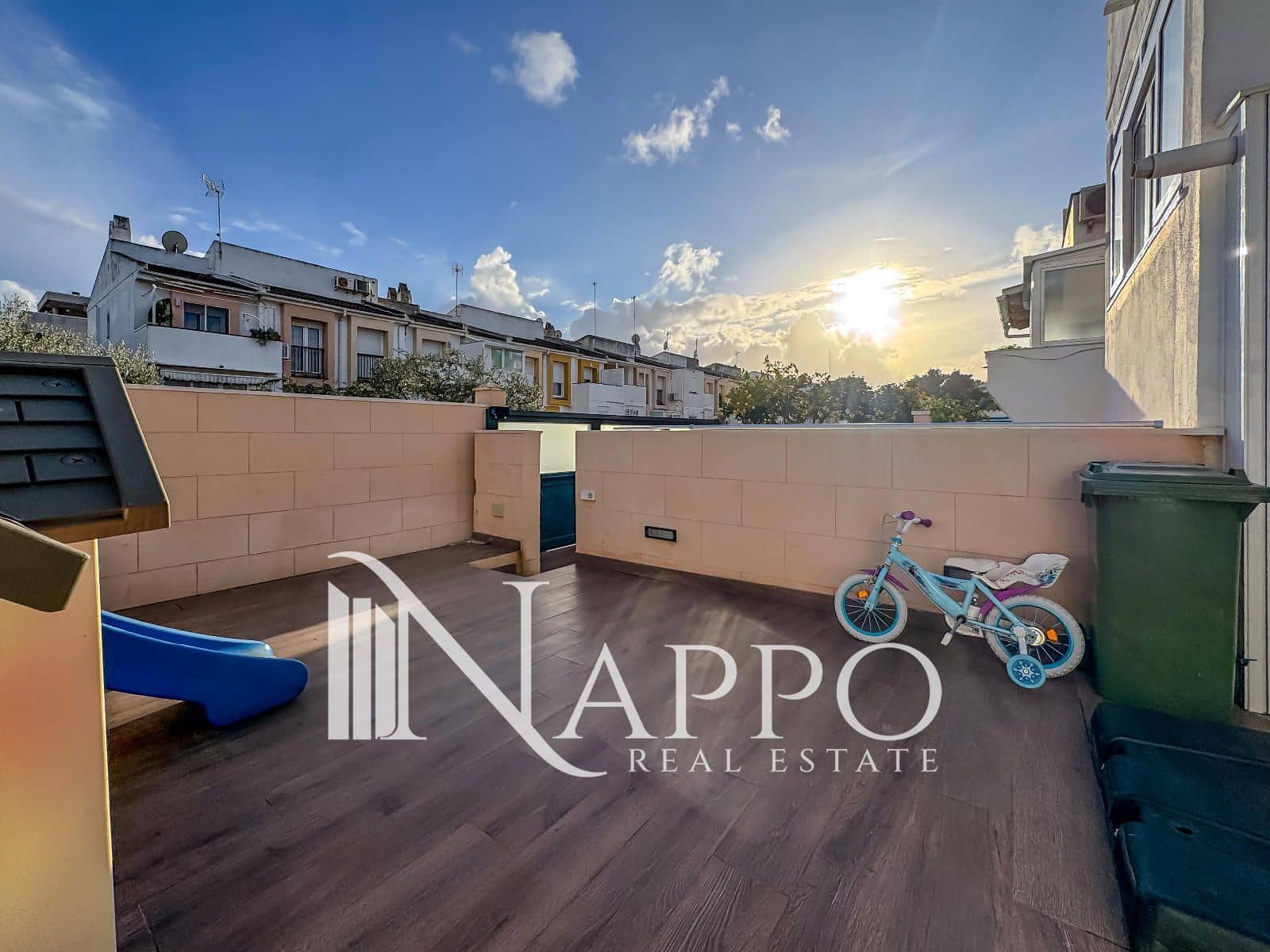 4 bedroom Townhouse for sale in Son Ferrer with pool garage - € 799,000 (Ref: 9576917)