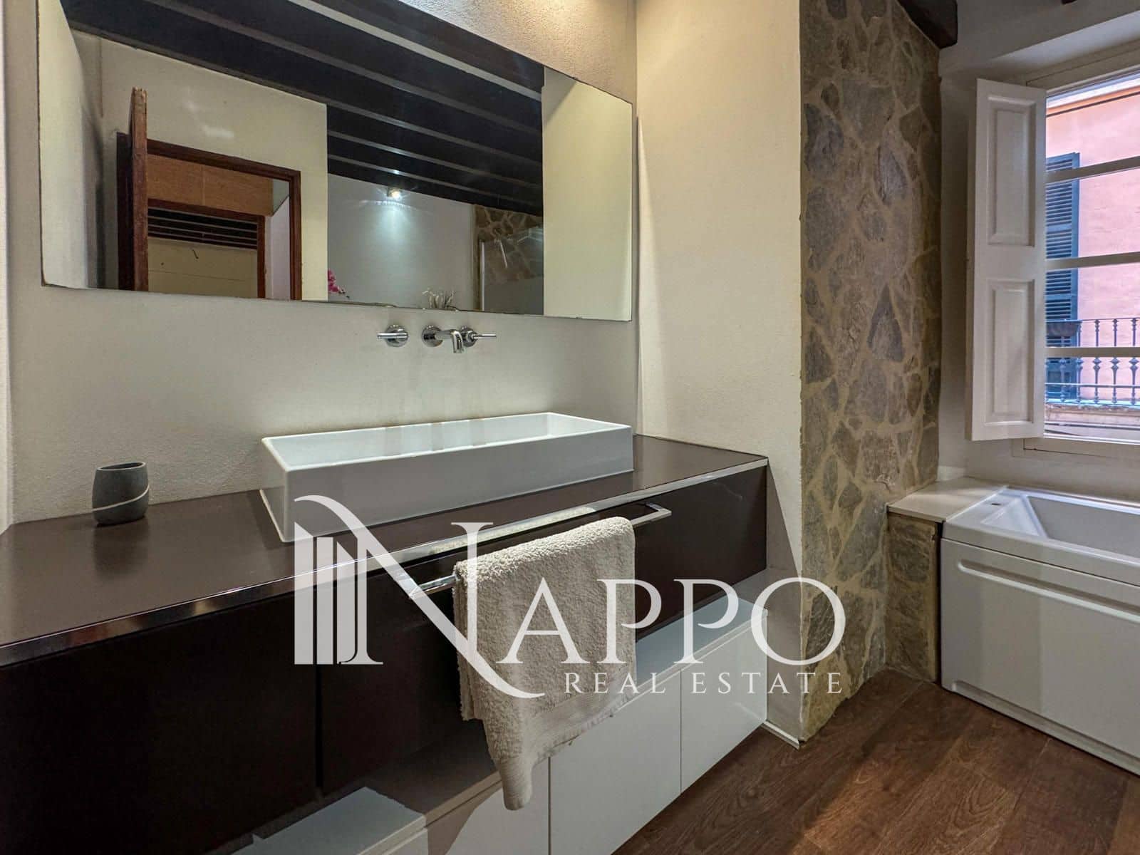 Appartement de 2 chambres à louer à Palma de Mallorca - 1 700 € (Ref: 9579168)