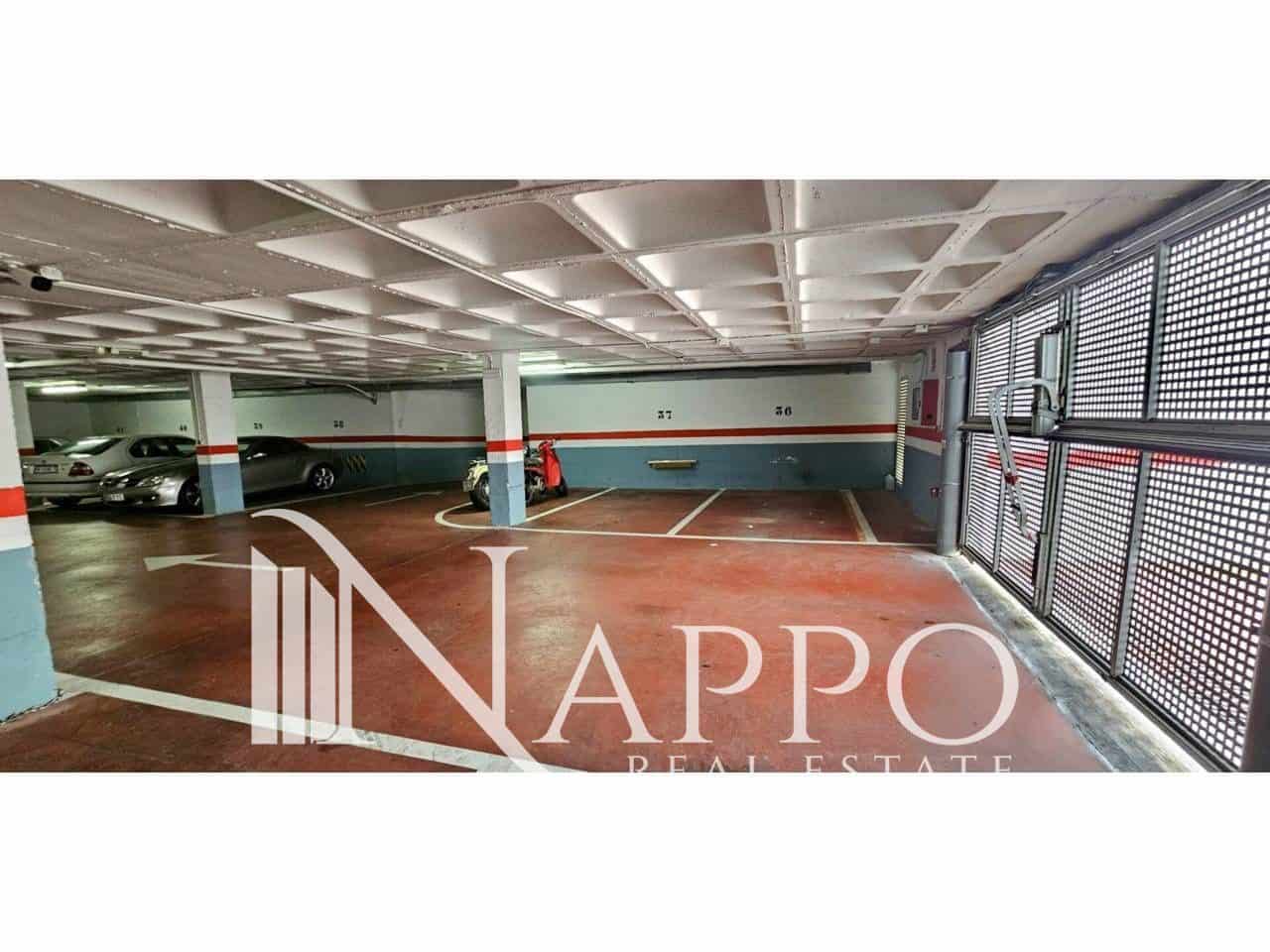 Garage te koop in Cala Mayor - € 11.000 (Ref: 9581407)