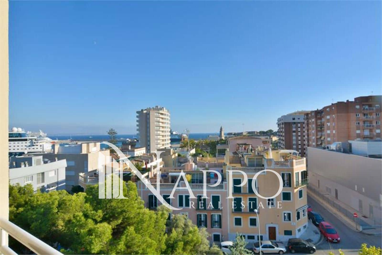 2 bedroom Penthouse for rent in Palma de Mallorca with pool garage - € 2,500 (Ref: 9598201)