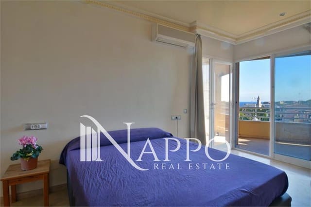 2 slaapkamer Penthouse te huur in Palma de Mallorca met zwembad garage - € 2.500 (Ref: 9598201)