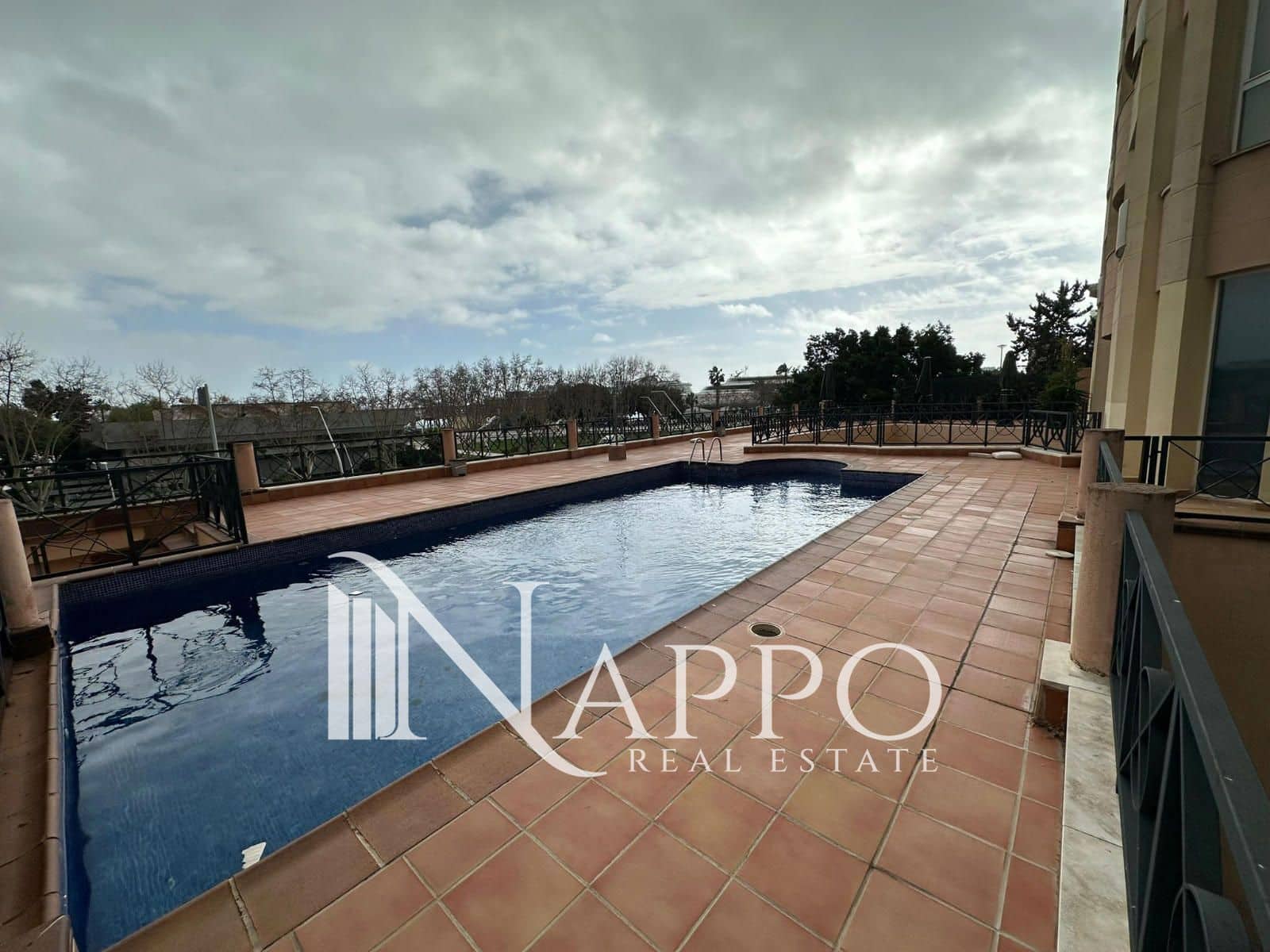 2 bedroom Penthouse for rent in Palma de Mallorca with pool garage - € 2,500 (Ref: 9598201)