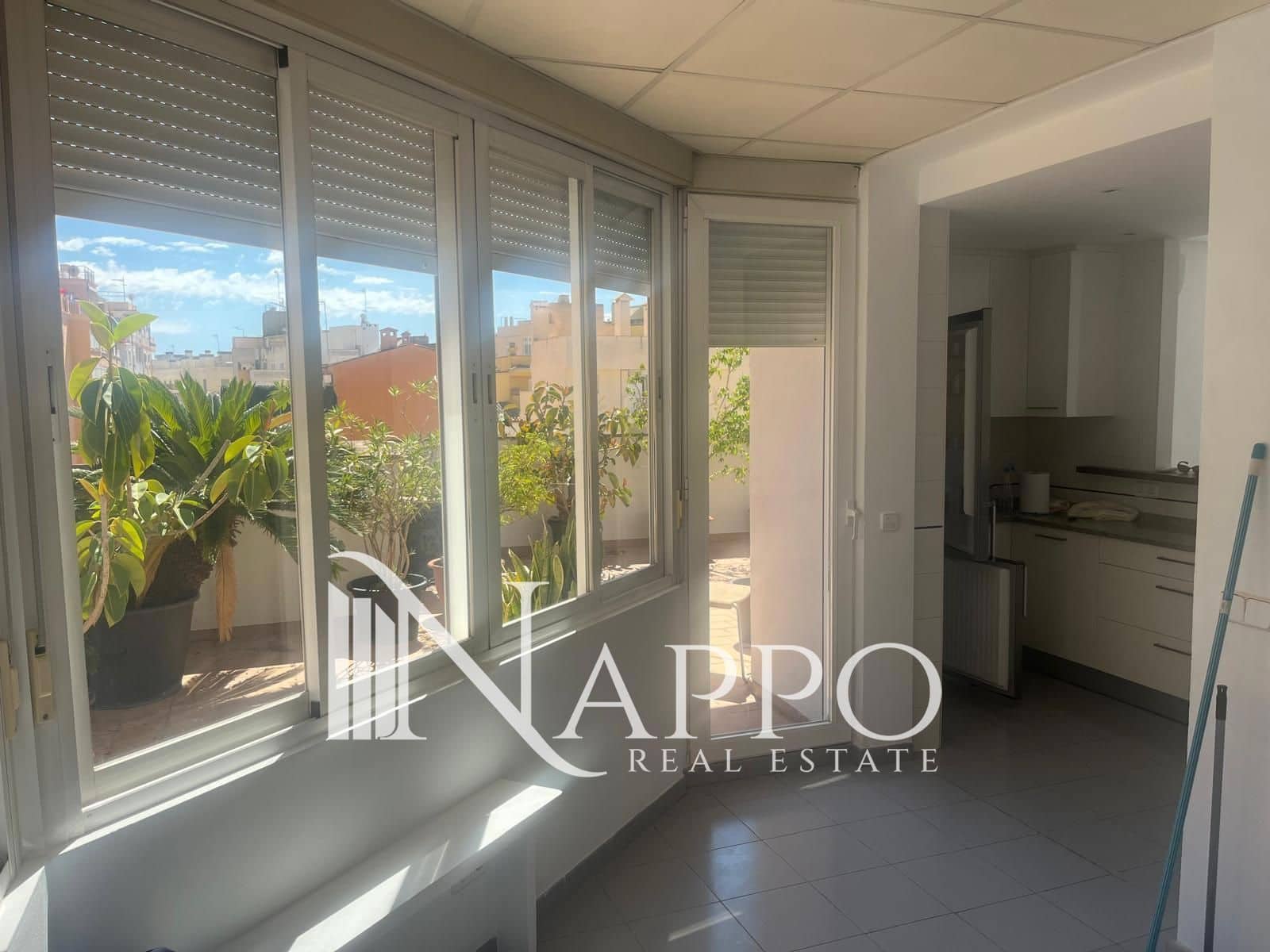 2 bedroom Penthouse for rent in Palma de Mallorca with garage - € 1,870 (Ref: 9601519)